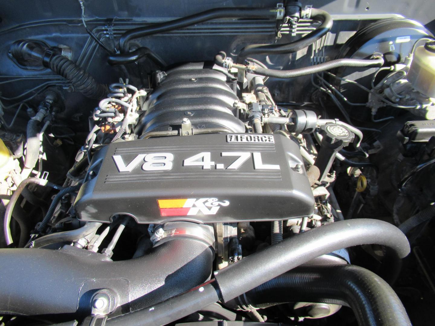 2006 Gray /Gray Toyota Tundra SR5 Double Cab (5TBET34136S) with an 4.7L V8 DOHC 32V engine, 5-Speed Automatic Overdrive transmission, located at 1511 North Shepherd Dr., Houston, TX, 77008, (281) 657-1221, 29.798361, -95.412560 - 2006 TOYOTA TUNDRA DOUBLE CAB SR5VIN: 5TBET34136S5357584 DOOR EXTENDED CAB PICKUP4.7L V8 F DOHC 32VGASOLINEREAR WHEEL DRIVE - Photo#27