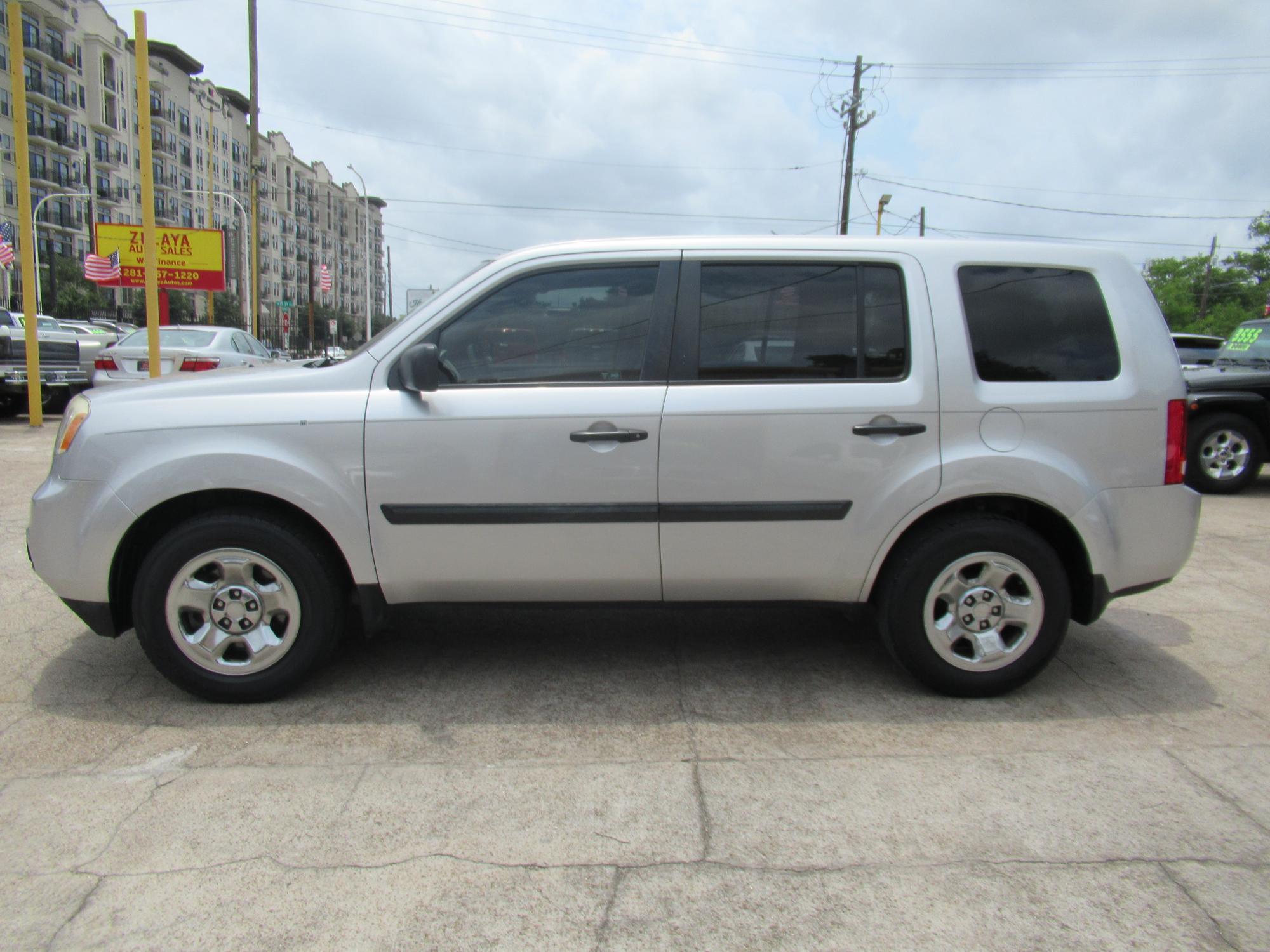 photo of 2012 Honda Pilot LX 2WD AT