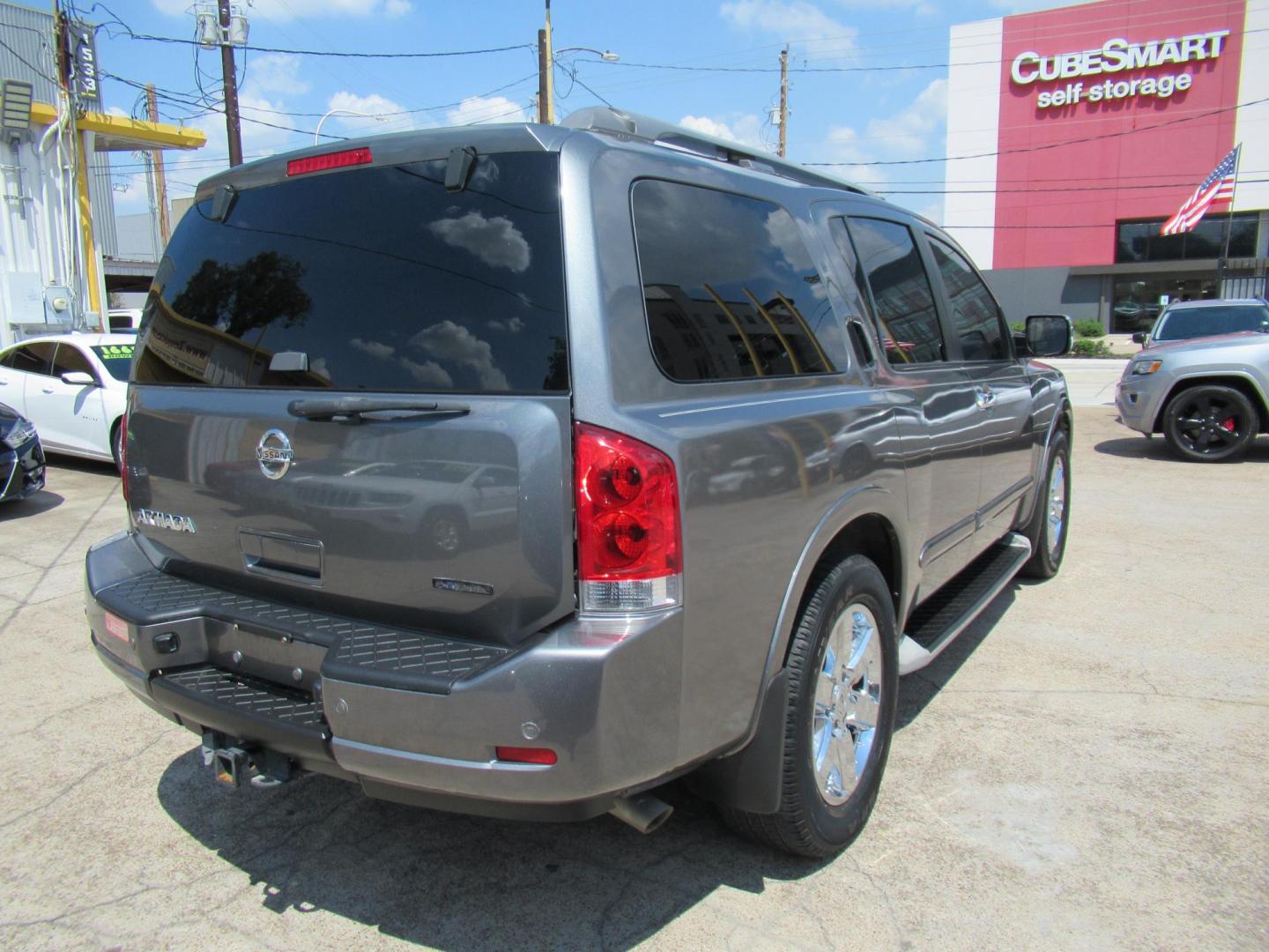 2015 Gray /Black Nissan Armada SL 2WD (5N1BA0ND4FN) with an 5.6L V8 DOHC 32V FFV engine, Automatic transmission, located at 1511 North Shepherd Dr., Houston, TX, 77008, (281) 657-1221, 29.798361, -95.412560 - 2015 NISSAN ARMADA SV-SL-PLATINUMVIN: 5N1BA0ND4FN6019714 DOOR WAGON-SPORT UTILITY5.6L V8 F DOHC 32VFLEX FUELREAR WHEEL DRIVE - Photo#16