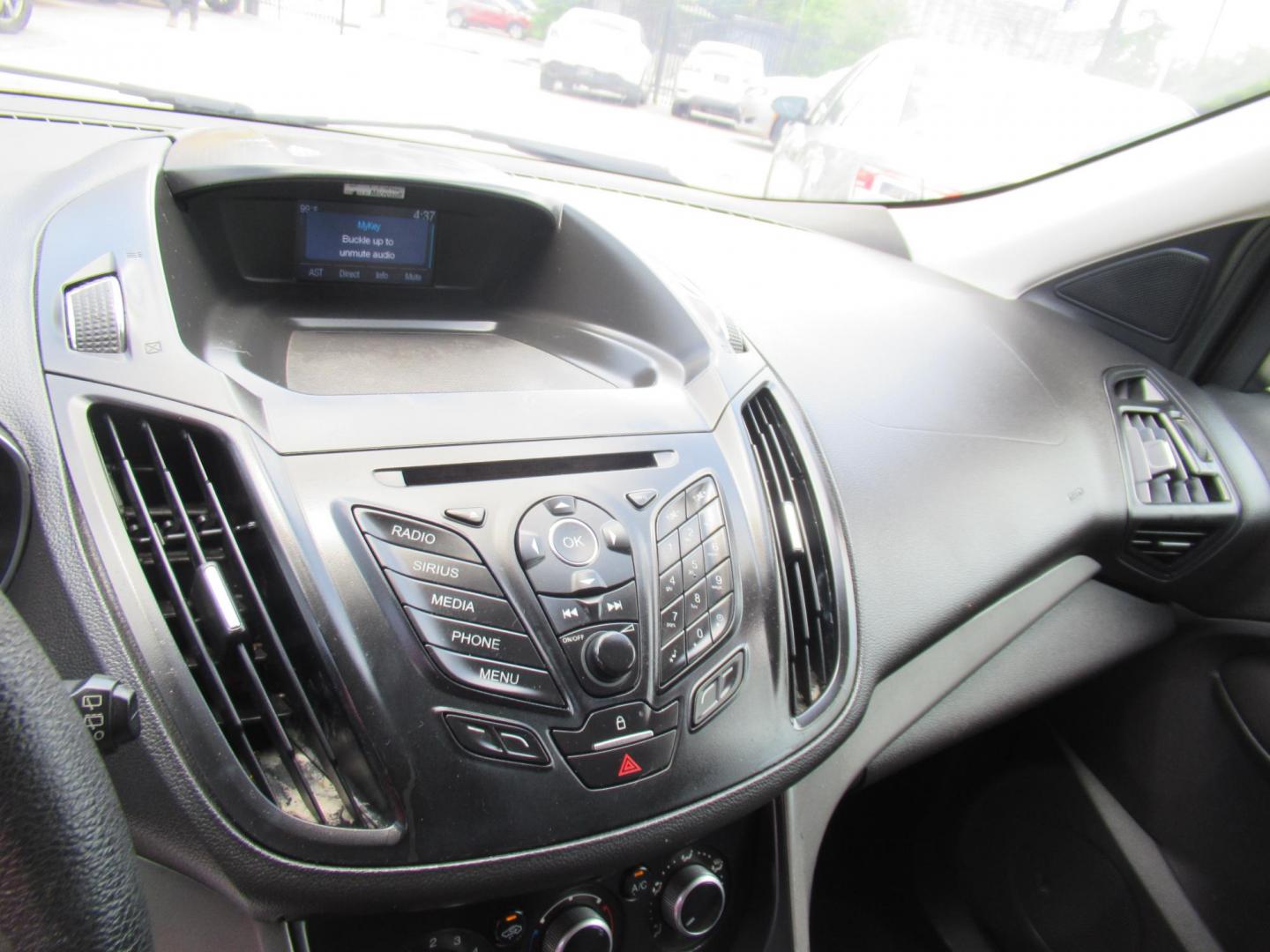 2014 Black /Black Ford Escape SE 4WD (1FMCU9GXXEU) with an 1.6L L4 DOHC 16V engine, Automatic transmission, located at 1511 North Shepherd Dr., Houston, TX, 77008, (281) 657-1221, 29.798361, -95.412560 - 2014 FORD ESCAPE SEVIN: 1FMCU9GXXEUC319764 DOOR WAGON-SPORT UTILITY1.6L I4 F DOHC 16VGASOLINEFRONT WHEEL DRIVE W- 4X4 - Photo#3