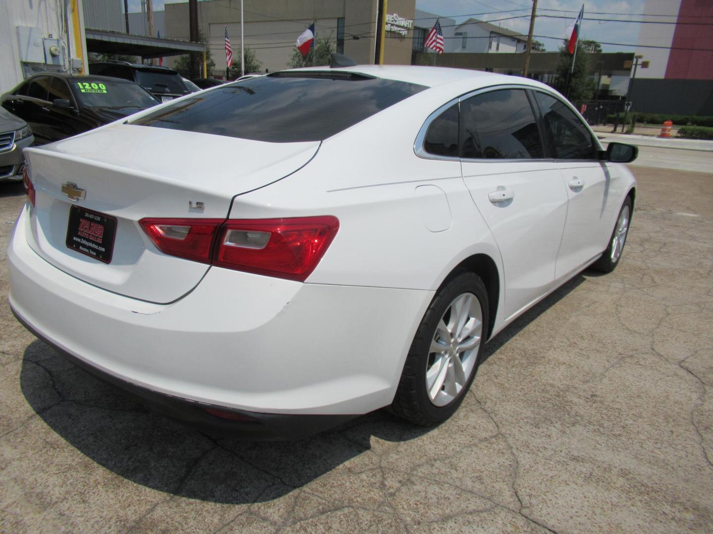 2016 White /Black Chevrolet Malibu 1FL (1G1ZC5ST4GF) with an 1.5L L4 DOHC 16V engine, Automatic transmission, located at 1511 North Shepherd Dr., Houston, TX, 77008, (281) 657-1221, 29.798361, -95.412560 - 2016 CHEVROLET MALIBU LSVIN: 1G1ZC5ST4GF226660SEDAN 4 DR1.5L I4 F DOHC 16VGASOLINEFRONT WHEEL DRIVE - Photo#15