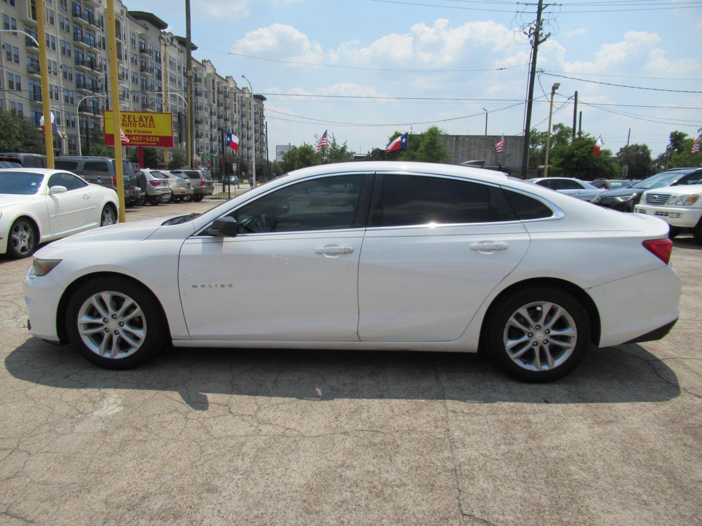 2016 White /Black Chevrolet Malibu 1FL (1G1ZC5ST4GF) with an 1.5L L4 DOHC 16V engine, Automatic transmission, located at 1511 North Shepherd Dr., Houston, TX, 77008, (281) 657-1221, 29.798361, -95.412560 - 2016 CHEVROLET MALIBU LSVIN: 1G1ZC5ST4GF226660SEDAN 4 DR1.5L I4 F DOHC 16VGASOLINEFRONT WHEEL DRIVE - Photo#20