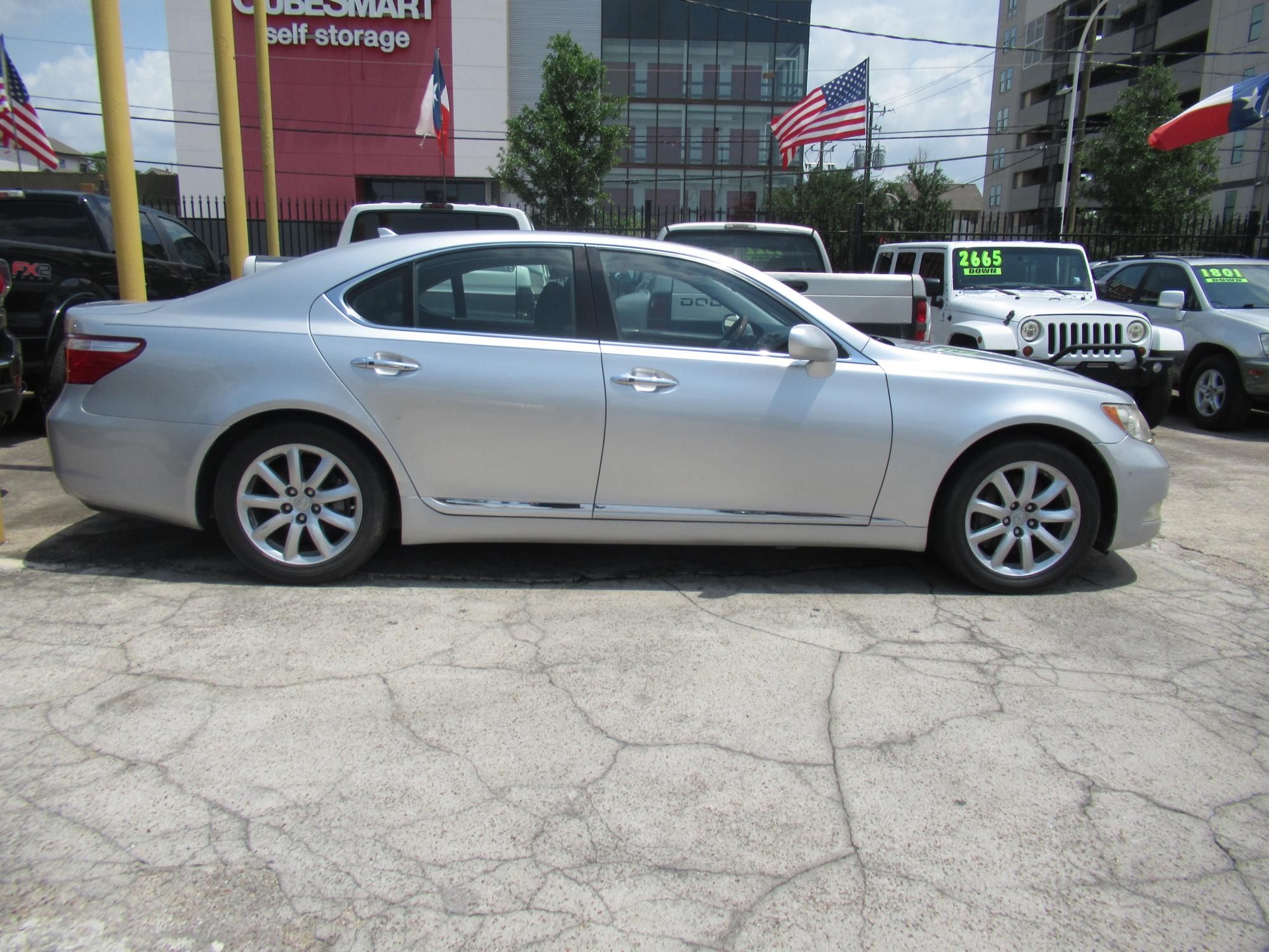 photo of 2008 Lexus LS 460 Luxury Sedan