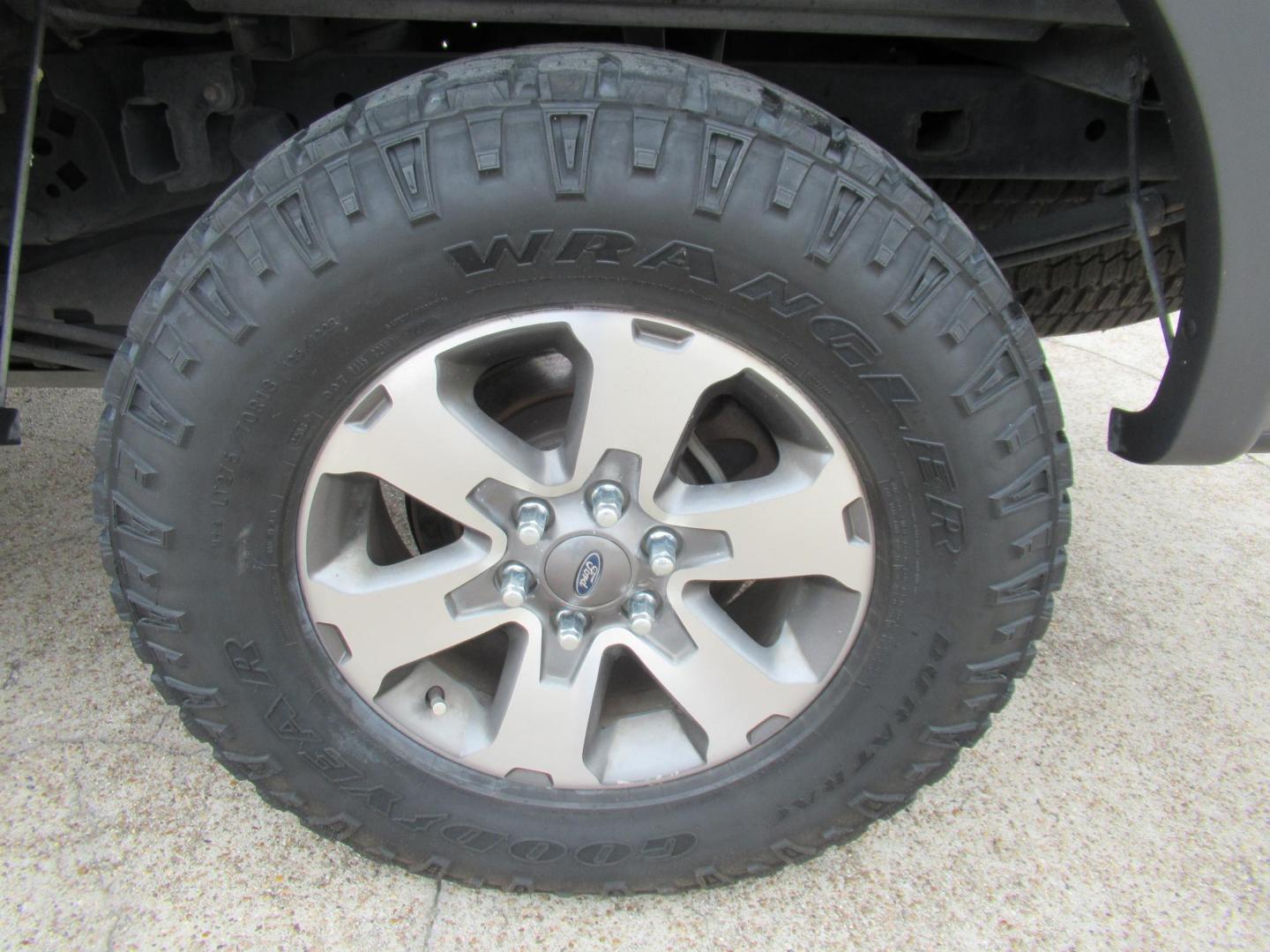 2014 Gray /Black Ford F-150 FX4 SuperCrew 5.5-ft. Bed 4WD (1FTFW1ETXEF) with an 3.5L V6 TURBO engine, Automatic transmission, located at 1511 North Shepherd Dr., Houston, TX, 77008, (281) 657-1221, 29.798361, -95.412560 - 2014 FORD F150 SUPERCREW VIN: 1FTFW1ETXEFB42913 CREW PICKUP 3.5L V6 F DOHC 24V GASOLINE REAR WHEEL DRIVE W/ 4X4 Original Window Sticker - Photo#25