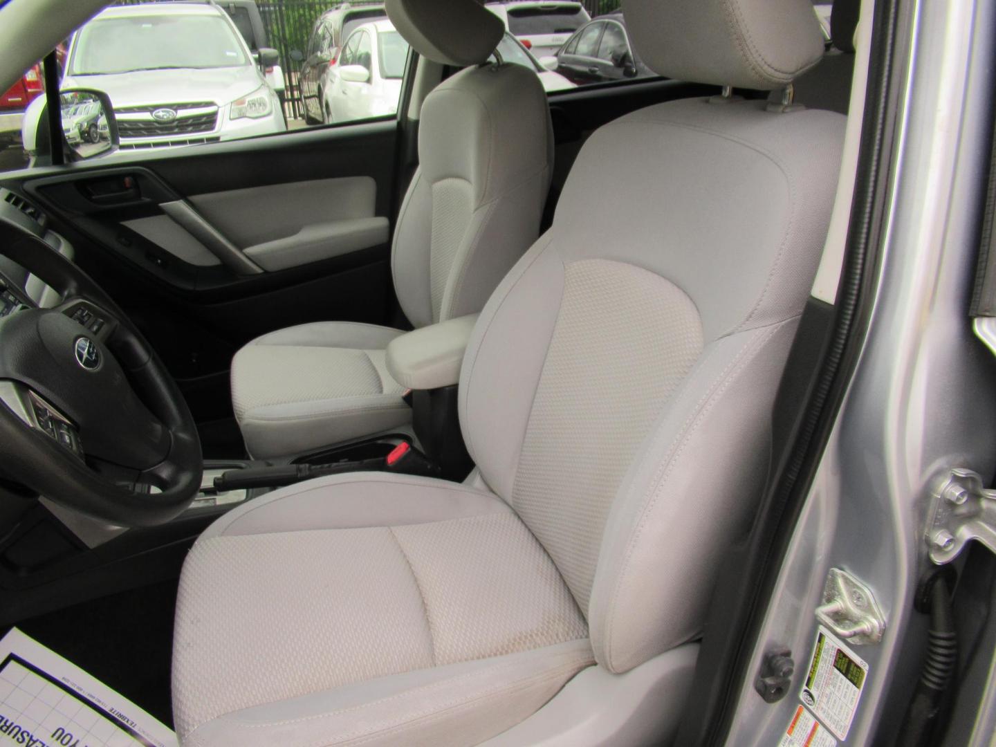 2014 /Gray Subaru Forester 2.5i Premium (JF2SJAEC3EH) with an 2.5L H4 SOHC 16V engine, Automatic transmission, located at 1511 North Shepherd Dr., Houston, TX, 77008, (281) 657-1221, 29.798361, -95.412560 - 2014 SUBARU FORESTER 2.5I PREMIUM VIN: JF2SJAEC3EH466384 4 DOOR WAGON/SPORT UTILITY 2.5L H4 F DOHC 16V GASOLINE ALL WHEEL DRIVE Runs great! - Photo#6