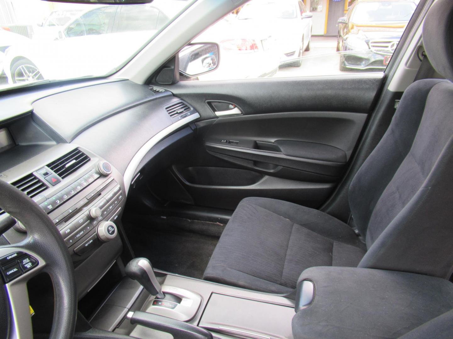 2012 Black /Black Honda Accord LX Sedan AT (1HGCP2F3XCA) with an 2.4L L4 DOHC 16V engine, Automatic transmission, located at 1511 North Shepherd Dr., Houston, TX, 77008, (281) 657-1221, 29.798361, -95.412560 - 2012 HONDA ACCORD LX VIN: 1HGCP2F3XCA209221 SEDAN 4 DR 2.4L I4 F DOHC 16V GASOLINE FRONT WHEEL DRIVE - Photo#6