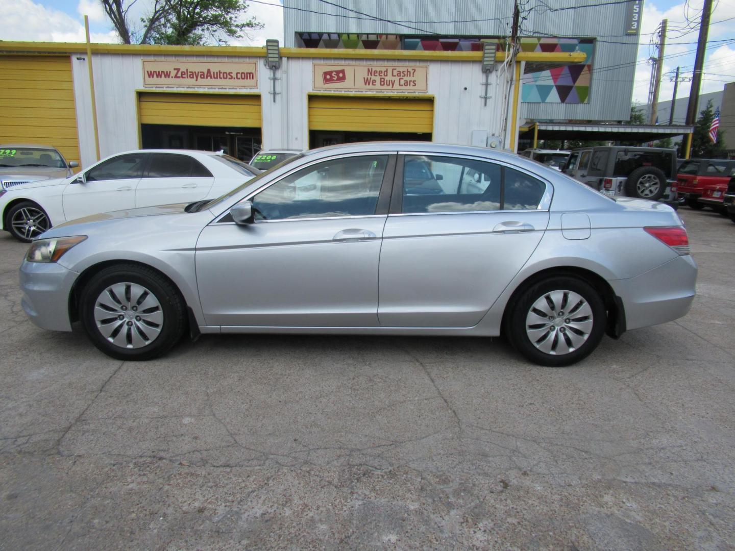 2012 Black /Black Honda Accord LX Sedan AT (1HGCP2F3XCA) with an 2.4L L4 DOHC 16V engine, Automatic transmission, located at 1511 North Shepherd Dr., Houston, TX, 77008, (281) 657-1221, 29.798361, -95.412560 - 2012 HONDA ACCORD LX VIN: 1HGCP2F3XCA209221 SEDAN 4 DR 2.4L I4 F DOHC 16V GASOLINE FRONT WHEEL DRIVE - Photo#13
