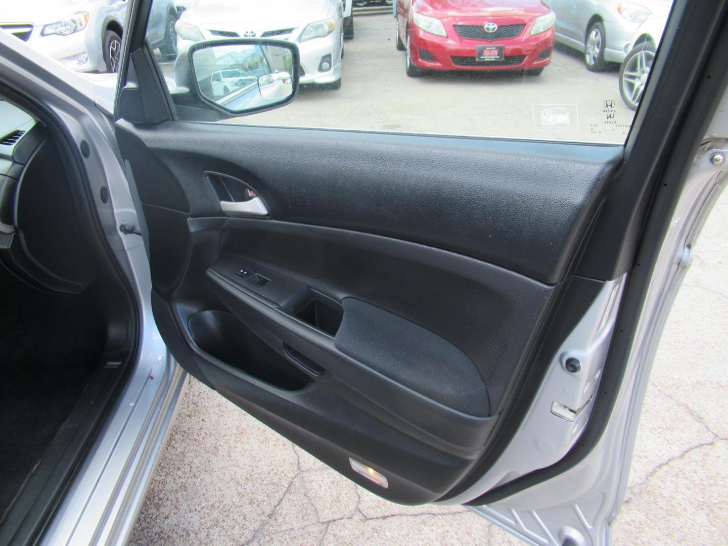 2012 Black /Black Honda Accord LX Sedan AT (1HGCP2F3XCA) with an 2.4L L4 DOHC 16V engine, Automatic transmission, located at 1511 North Shepherd Dr., Houston, TX, 77008, (281) 657-1221, 29.798361, -95.412560 - 2012 HONDA ACCORD LX VIN: 1HGCP2F3XCA209221 SEDAN 4 DR 2.4L I4 F DOHC 16V GASOLINE FRONT WHEEL DRIVE - Photo#12