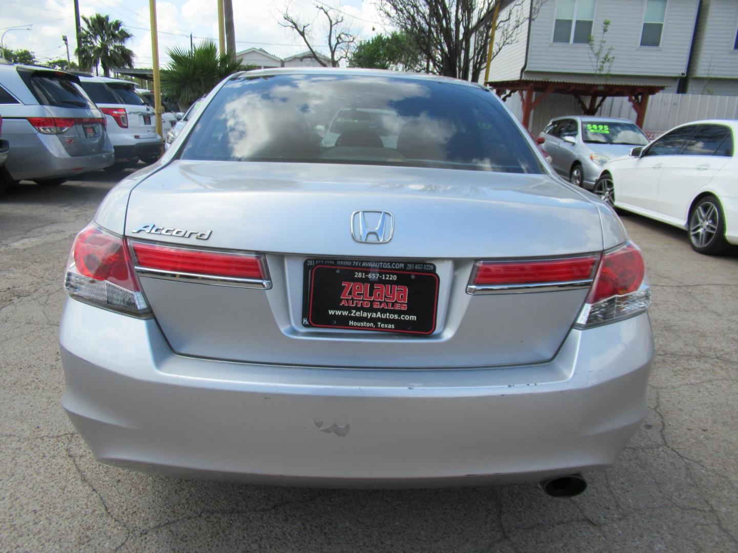 2012 Black /Black Honda Accord LX Sedan AT (1HGCP2F3XCA) with an 2.4L L4 DOHC 16V engine, Automatic transmission, located at 1511 North Shepherd Dr., Houston, TX, 77008, (281) 657-1221, 29.798361, -95.412560 - 2012 HONDA ACCORD LX VIN: 1HGCP2F3XCA209221 SEDAN 4 DR 2.4L I4 F DOHC 16V GASOLINE FRONT WHEEL DRIVE - Photo#18