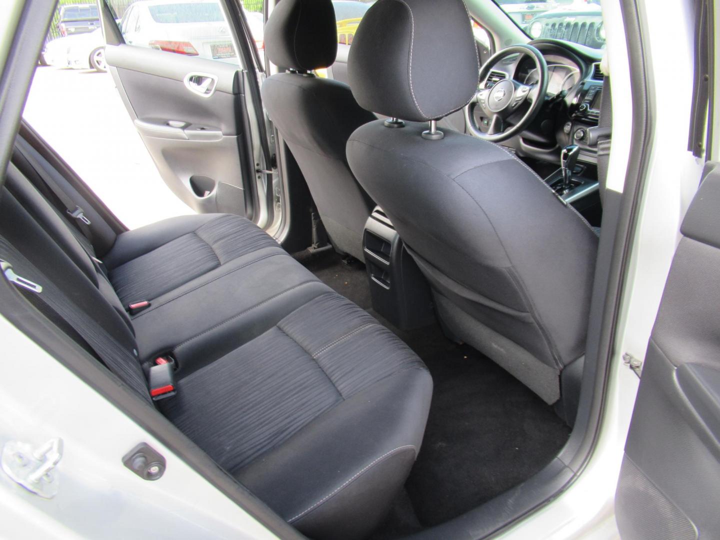 2016 /Black Nissan Sentra FE+ S (3N1AB7AP9GY) with an 1.8L L4 SFI DOHC 16V engine, CVT transmission, located at 1511 North Shepherd Dr., Houston, TX, 77008, (281) 657-1221, 29.798361, -95.412560 - 2016 NISSAN SENTRA S/SV/SR/SL VIN: 3N1AB7AP9GY233624 SEDAN 4 DR 1.8L I4 F DOHC 16V GASOLINE FRONT WHEEL DRIVE - Photo#10