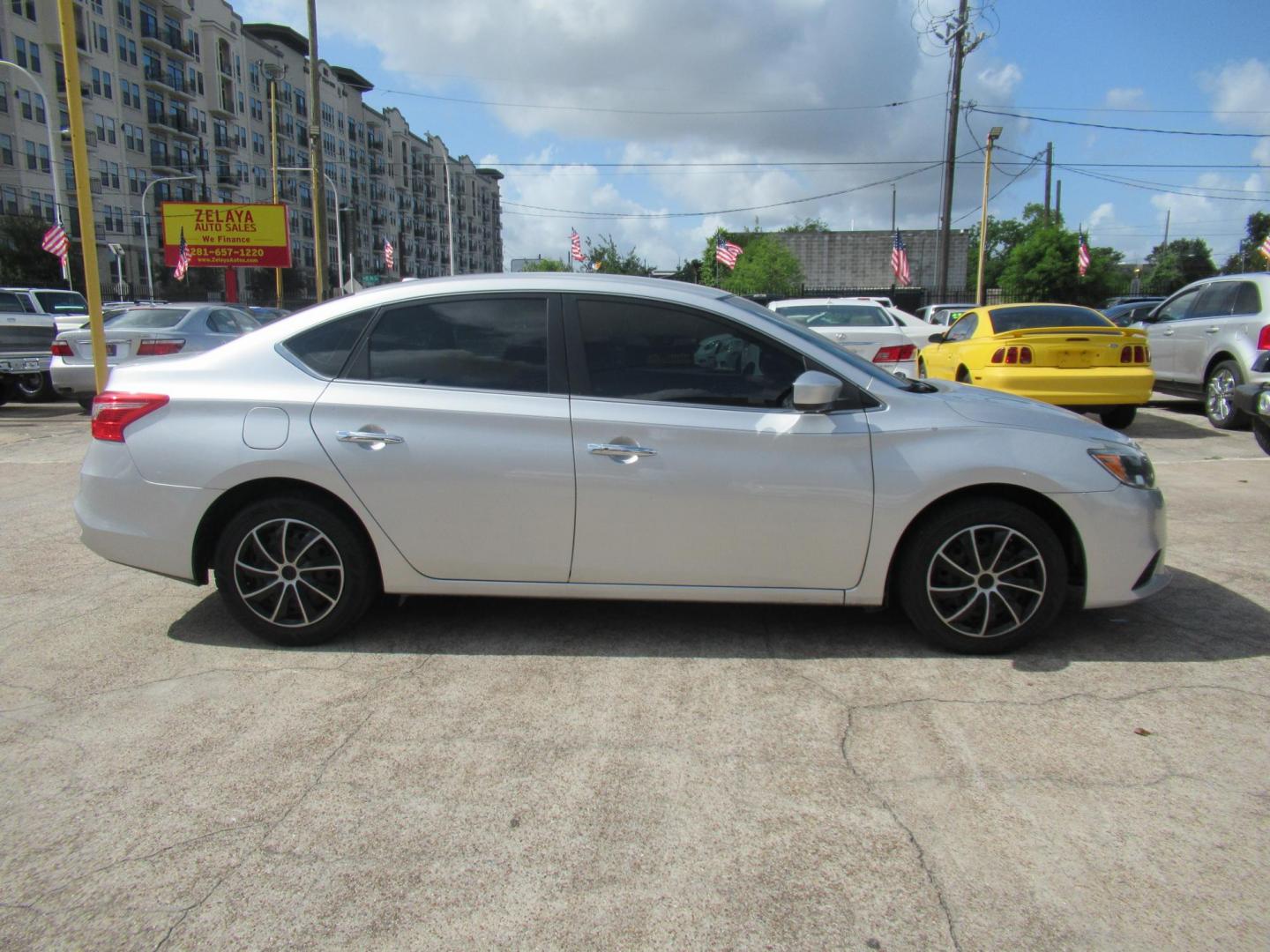 2016 /Black Nissan Sentra FE+ S (3N1AB7AP9GY) with an 1.8L L4 SFI DOHC 16V engine, CVT transmission, located at 1511 North Shepherd Dr., Houston, TX, 77008, (281) 657-1221, 29.798361, -95.412560 - 2016 NISSAN SENTRA S/SV/SR/SL VIN: 3N1AB7AP9GY233624 SEDAN 4 DR 1.8L I4 F DOHC 16V GASOLINE FRONT WHEEL DRIVE - Photo#18