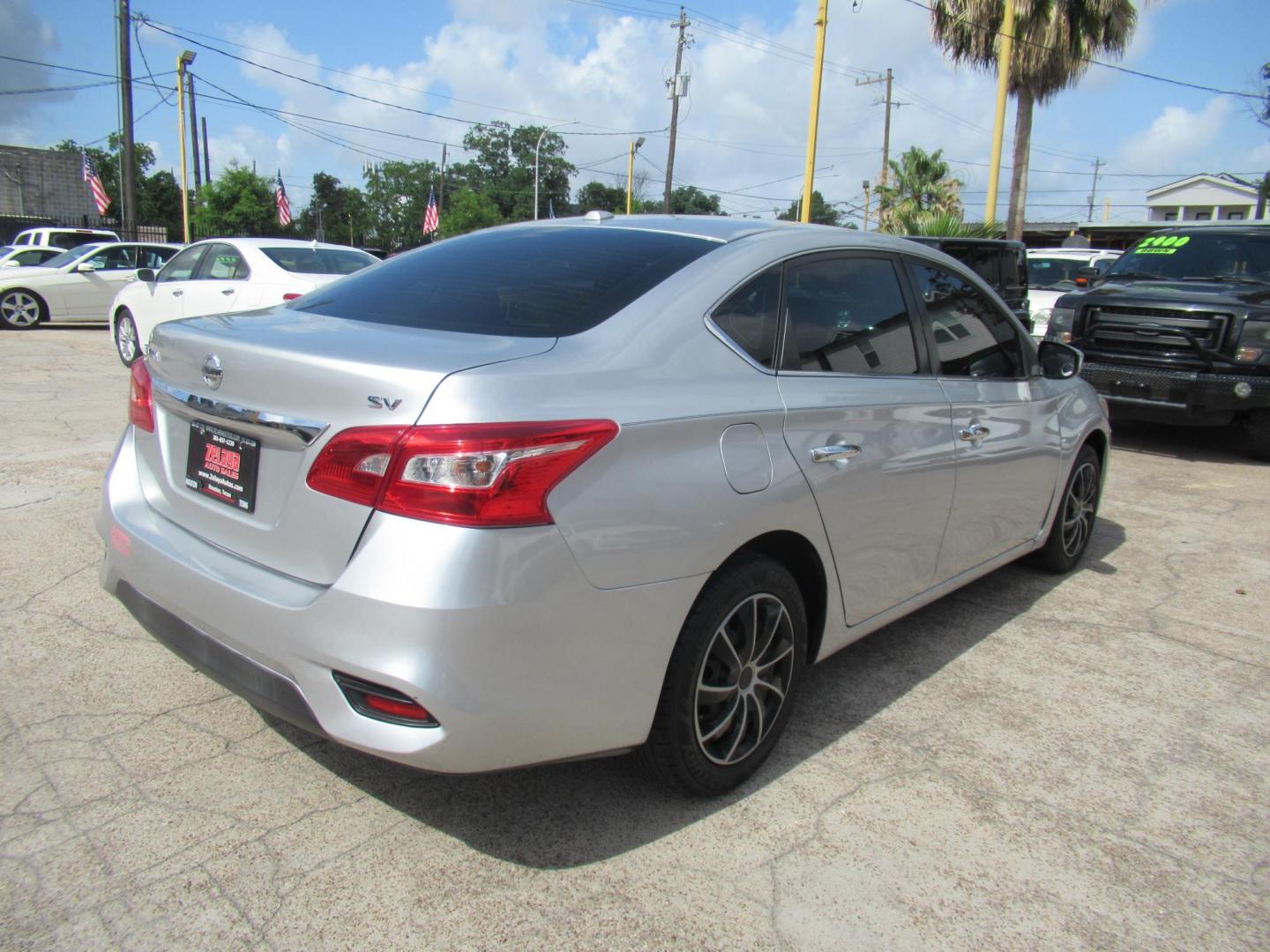 2016 /Black Nissan Sentra FE+ S (3N1AB7AP9GY) with an 1.8L L4 SFI DOHC 16V engine, CVT transmission, located at 1511 North Shepherd Dr., Houston, TX, 77008, (281) 657-1221, 29.798361, -95.412560 - 2016 NISSAN SENTRA S/SV/SR/SL VIN: 3N1AB7AP9GY233624 SEDAN 4 DR 1.8L I4 F DOHC 16V GASOLINE FRONT WHEEL DRIVE - Photo#19