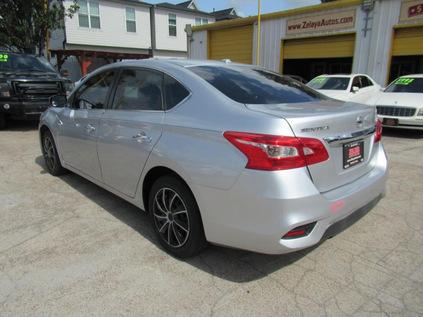 2016 /Black Nissan Sentra FE+ S (3N1AB7AP9GY) with an 1.8L L4 SFI DOHC 16V engine, CVT transmission, located at 1511 North Shepherd Dr., Houston, TX, 77008, (281) 657-1221, 29.798361, -95.412560 - 2016 NISSAN SENTRA S/SV/SR/SL VIN: 3N1AB7AP9GY233624 SEDAN 4 DR 1.8L I4 F DOHC 16V GASOLINE FRONT WHEEL DRIVE - Photo#21