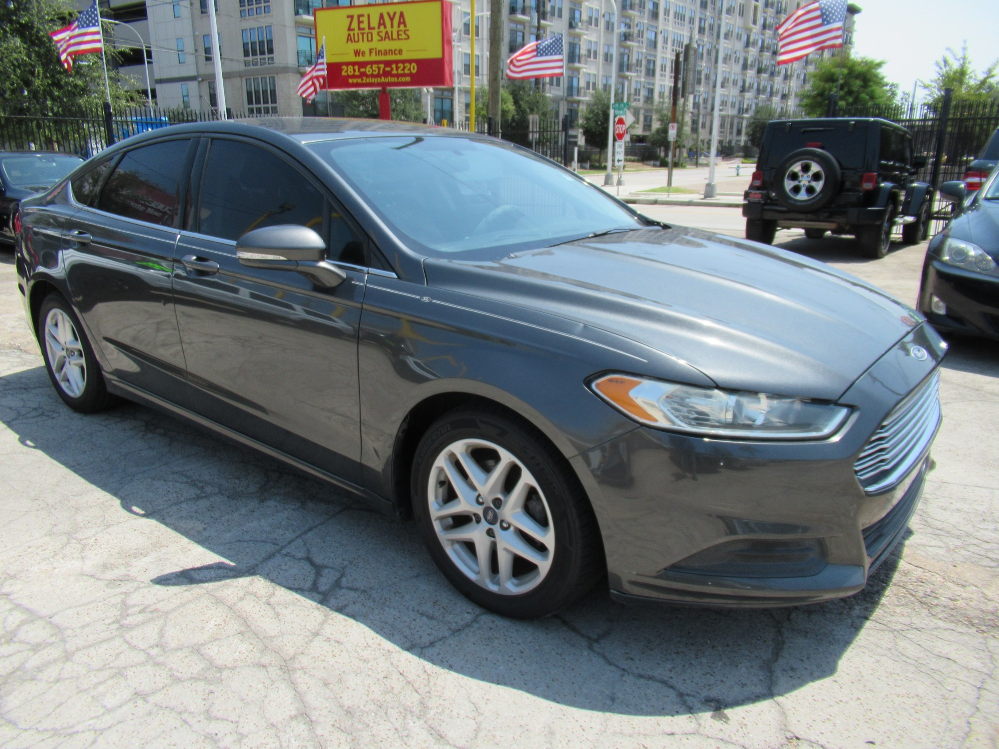 photo of 2016 Ford Fusion SE