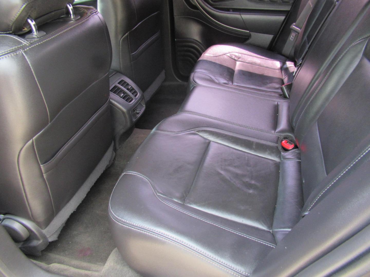 2013 Gray /Black Ford Taurus SEL AWD (1FAHP2H86DG) with an 3.5L V6 DOHC 24V engine, Automatic transmission, located at 1511 North Shepherd Dr., Houston, TX, 77008, (281) 657-1221, 29.798361, -95.412560 - 2013 FORD TAURUS SEL VIN: 1FAHP2H86DG164666 1 F A H P 2 H 8 6 D G 1 6 4 6 6 6 SEDAN 4 DR 3.5L V6 F DOHC 24V GASOLINE ALL WHEEL DRIVE - Photo#7