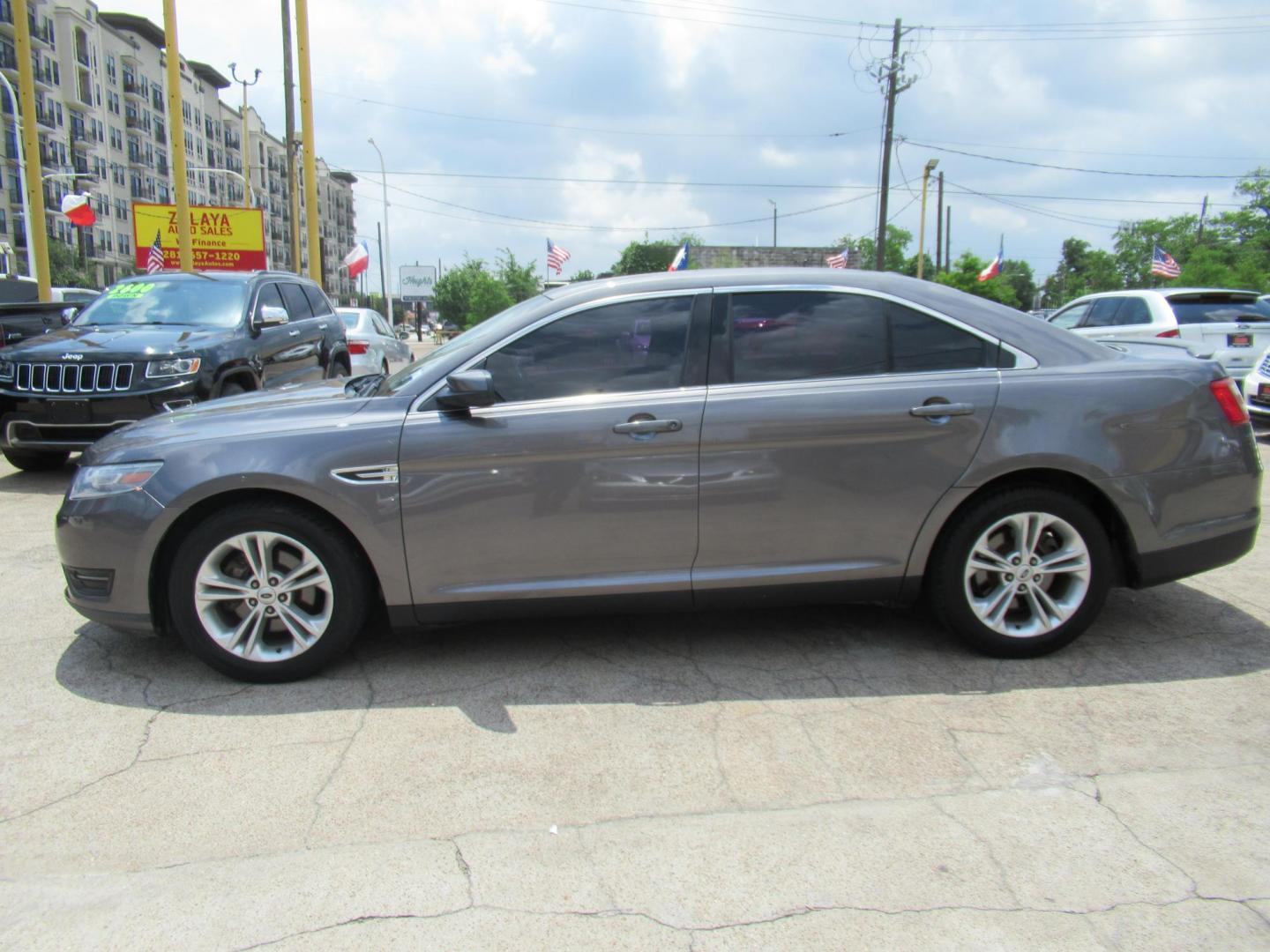 2013 Gray /Black Ford Taurus SEL AWD (1FAHP2H86DG) with an 3.5L V6 DOHC 24V engine, Automatic transmission, located at 1511 North Shepherd Dr., Houston, TX, 77008, (281) 657-1221, 29.798361, -95.412560 - 2013 FORD TAURUS SEL VIN: 1FAHP2H86DG164666 1 F A H P 2 H 8 6 D G 1 6 4 6 6 6 SEDAN 4 DR 3.5L V6 F DOHC 24V GASOLINE ALL WHEEL DRIVE - Photo#24