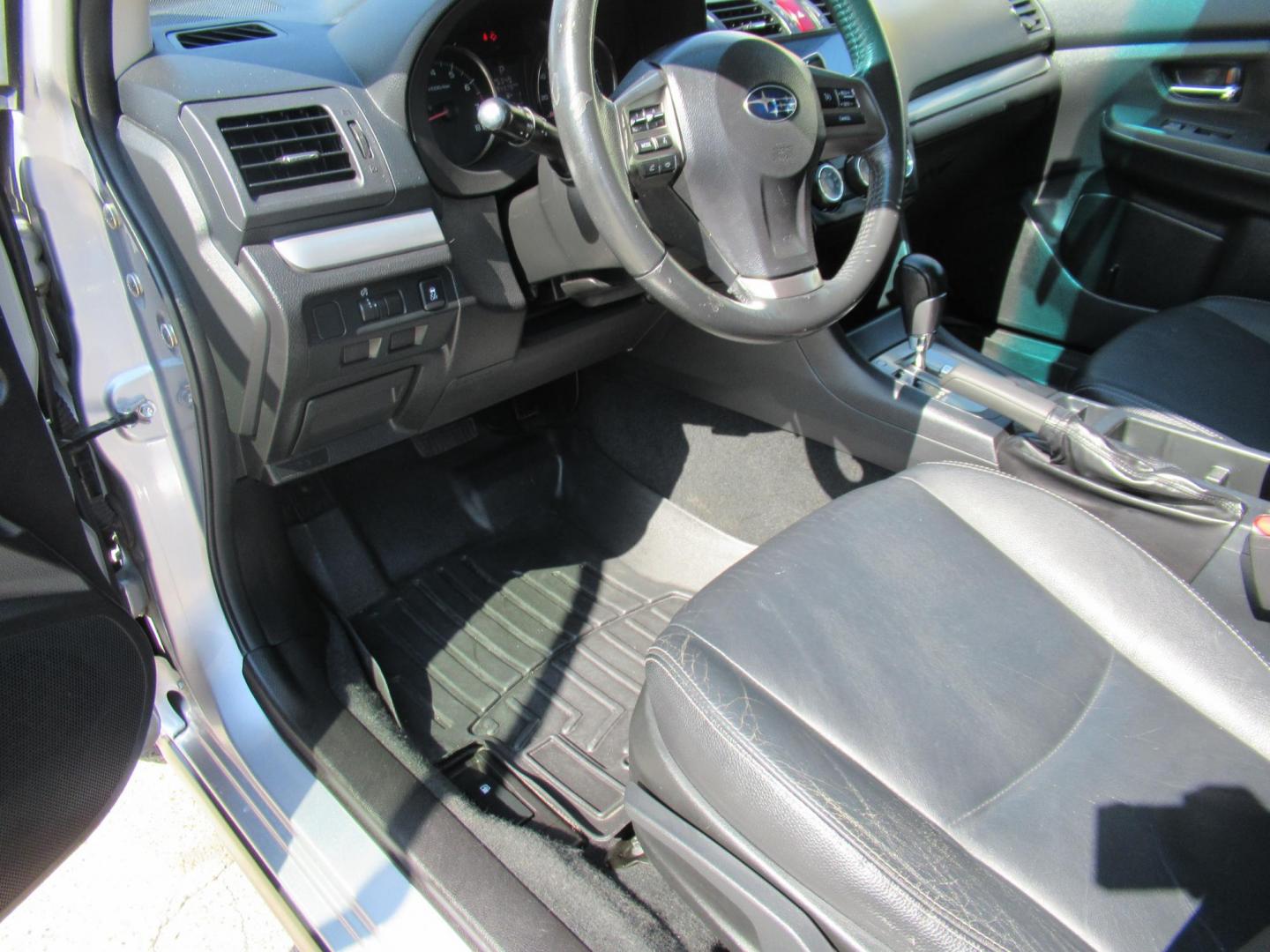 2014 Silver /Black Subaru XV Crosstrek 2.0 Limited (JF2GPAGC2E8) with an 2.0L L4 DOHC 16V engine, Continuously Variable Transmission transmission, located at 1511 North Shepherd Dr., Houston, TX, 77008, (281) 657-1221, 29.798361, -95.412560 - 2014 SUBARU XV CROSSTREK 2.0I LIMITED VIN: JF2GPAGC2E8292177 J F 2 G P A G C 2 E 8 2 9 2 1 7 7 4 DOOR WAGON/SPORT UTILITY 2.0L H4 F DOHC 16V GASOLINE ALL WHEEL DRIVE - Photo#5