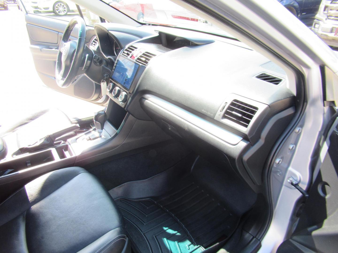 2014 Silver /Black Subaru XV Crosstrek 2.0 Limited (JF2GPAGC2E8) with an 2.0L L4 DOHC 16V engine, Continuously Variable Transmission transmission, located at 1511 North Shepherd Dr., Houston, TX, 77008, (281) 657-1221, 29.798361, -95.412560 - 2014 SUBARU XV CROSSTREK 2.0I LIMITED VIN: JF2GPAGC2E8292177 J F 2 G P A G C 2 E 8 2 9 2 1 7 7 4 DOOR WAGON/SPORT UTILITY 2.0L H4 F DOHC 16V GASOLINE ALL WHEEL DRIVE - Photo#16