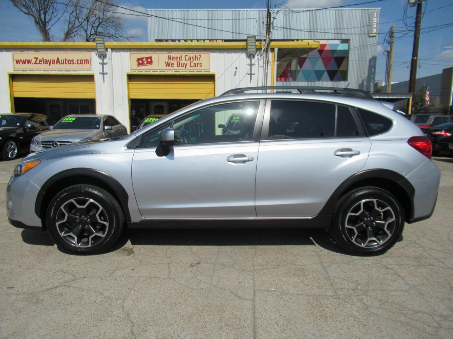 2014 Silver /Black Subaru XV Crosstrek 2.0 Limited (JF2GPAGC2E8) with an 2.0L L4 DOHC 16V engine, Continuously Variable Transmission transmission, located at 1511 North Shepherd Dr., Houston, TX, 77008, (281) 657-1221, 29.798361, -95.412560 - 2014 SUBARU XV CROSSTREK 2.0I LIMITED VIN: JF2GPAGC2E8292177 J F 2 G P A G C 2 E 8 2 9 2 1 7 7 4 DOOR WAGON/SPORT UTILITY 2.0L H4 F DOHC 16V GASOLINE ALL WHEEL DRIVE - Photo#19