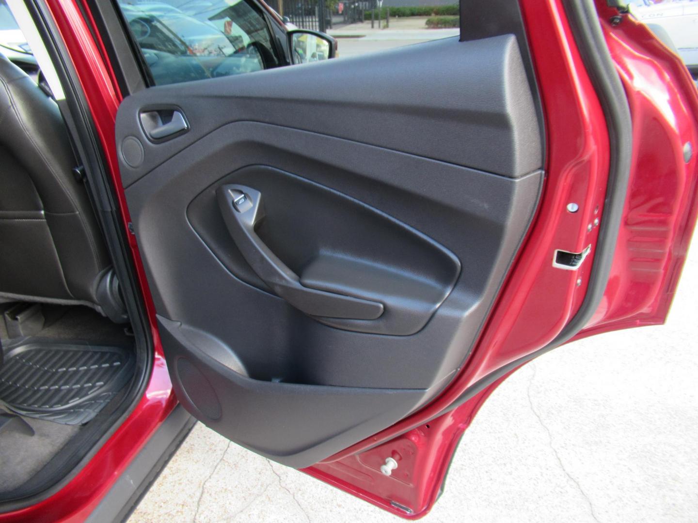 2014 Red /Black Ford Escape Titanium (1FMCU0J98EU) with an 2.0 engine, Automatic transmission, located at 1511 North Shepherd Dr., Houston, TX, 77008, (281) 657-1221, 29.798361, -95.412560 - 2014 FORD ESCAPE TITANIUM VIN: 1FMCU0J98EUA29272 1 F M C U 0 J 9 8 E U A 2 9 2 7 2 4 DOOR WAGON/SPORT UTILITY 2.0L I4 F DOHC 16V GASOLINE FRONT WHEEL DRIVE - Photo#13