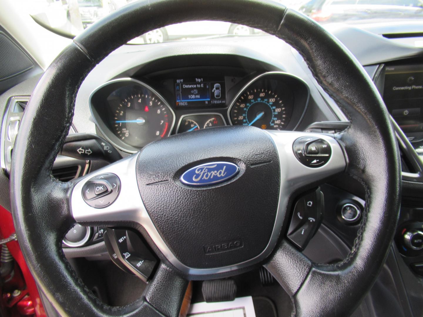 2014 Red /Black Ford Escape Titanium (1FMCU0J98EU) with an 2.0 engine, Automatic transmission, located at 1511 North Shepherd Dr., Houston, TX, 77008, (281) 657-1221, 29.798361, -95.412560 - 2014 FORD ESCAPE TITANIUM VIN: 1FMCU0J98EUA29272 1 F M C U 0 J 9 8 E U A 2 9 2 7 2 4 DOOR WAGON/SPORT UTILITY 2.0L I4 F DOHC 16V GASOLINE FRONT WHEEL DRIVE- Photo#1