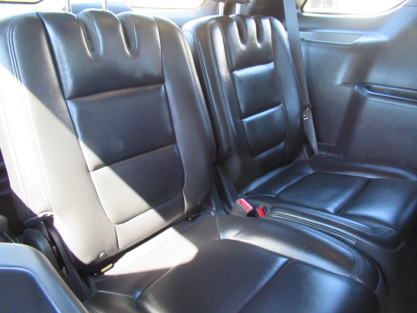 2014 Black /Black Ford Explorer Limited (1FM5K8F84EG) with an 3.5L V6 F DOHC 24V engine, Automatic transmission, located at 1511 North Shepherd Dr., Houston, TX, 77008, (281) 657-1221, 29.798361, -95.412560 - 2014 FORD EXPLORER LIMITED VIN: 1FM5K8F84EGB95753 1 F M 5 K 8 F 8 4 E G B 9 5 7 5 3 4 DOOR WAGON/SPORT UTILITY 3.5L V6 F DOHC 24V GASOLINE FRONT WHEEL DRIVE W/ 4X4 - Photo#15