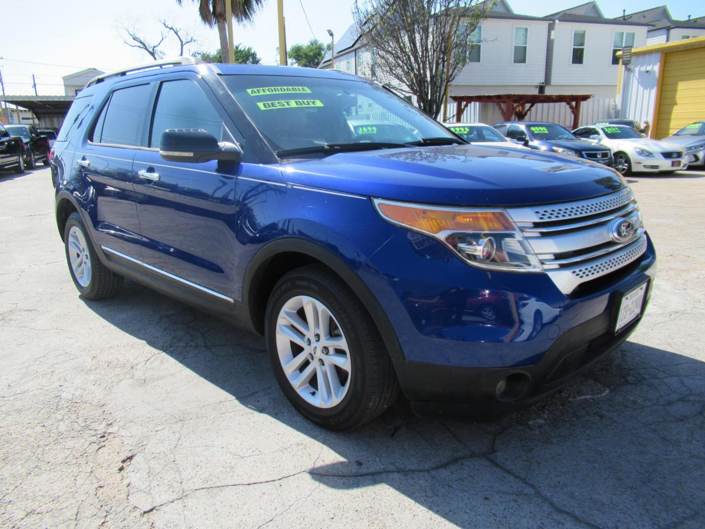 2013 Blue /Tan Ford Explorer XLT (1FM5K7D91DG) with an 2.0L I4 F DOHC 16V engine, Automatic transmission, located at 1511 North Shepherd Dr., Houston, TX, 77008, (281) 657-1221, 29.798361, -95.412560 - 2013 FORD EXPLORER XLT VIN: 1FM5K7D91DGA50027 1 F M 5 K 7 D 9 1 D G A 5 0 0 2 7 4 DOOR WAGON/SPORT UTILITY 2.0L I4 F DOHC 16V GASOLINE FRONT WHEEL DRIVE - Photo#15