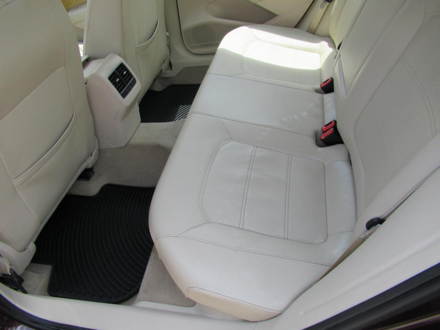 2014 MAROON /Tan Volkswagen Passat 2.5L SE PZEV (1VWBP7A37EC) with an 2.5L I5 F DOHC 20V engine, Automatic transmission, located at 1511 North Shepherd Dr., Houston, TX, 77008, (281) 657-1221, 29.798361, -95.412560 - 2014 VOLKSWAGEN PASSAT 2.5L SE PZEV VIN: 1VWBP7A37EC014695 1 V W B P 7 A 3 7 E C 0 1 4 6 9 5 SEDAN 4 DR 2.5L I5 F DOHC 20V GASOLINE FRONT WHEEL DRIVE - Photo#5