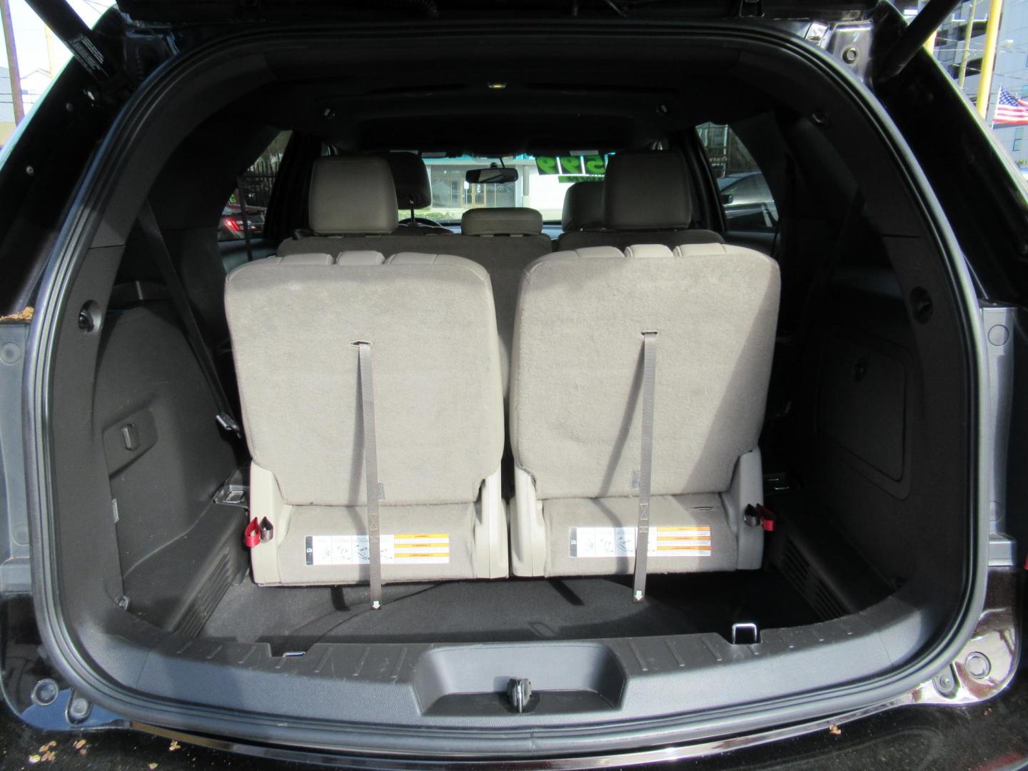 2014 Black /Tan Ford Explorer EXPLORER XLT (1FM5K7D88EG) with an 3.5L V6 F DOHC 24V engine, Automatic transmission, located at 1511 North Shepherd Dr., Houston, TX, 77008, (281) 657-1221, 29.798361, -95.412560 - 2014 FORD EXPLORER XLT VIN: 1FM5K7D88EGA37316 1 F M 5 K 7 D 8 8 E G A 3 7 3 1 6 4 DOOR WAGON/SPORT UTILITY 3.5L V6 F DOHC 24V GASOLINE FRONT WHEEL DRIVE ABS TRACTION CONTROL LIGHT ON - Photo#9