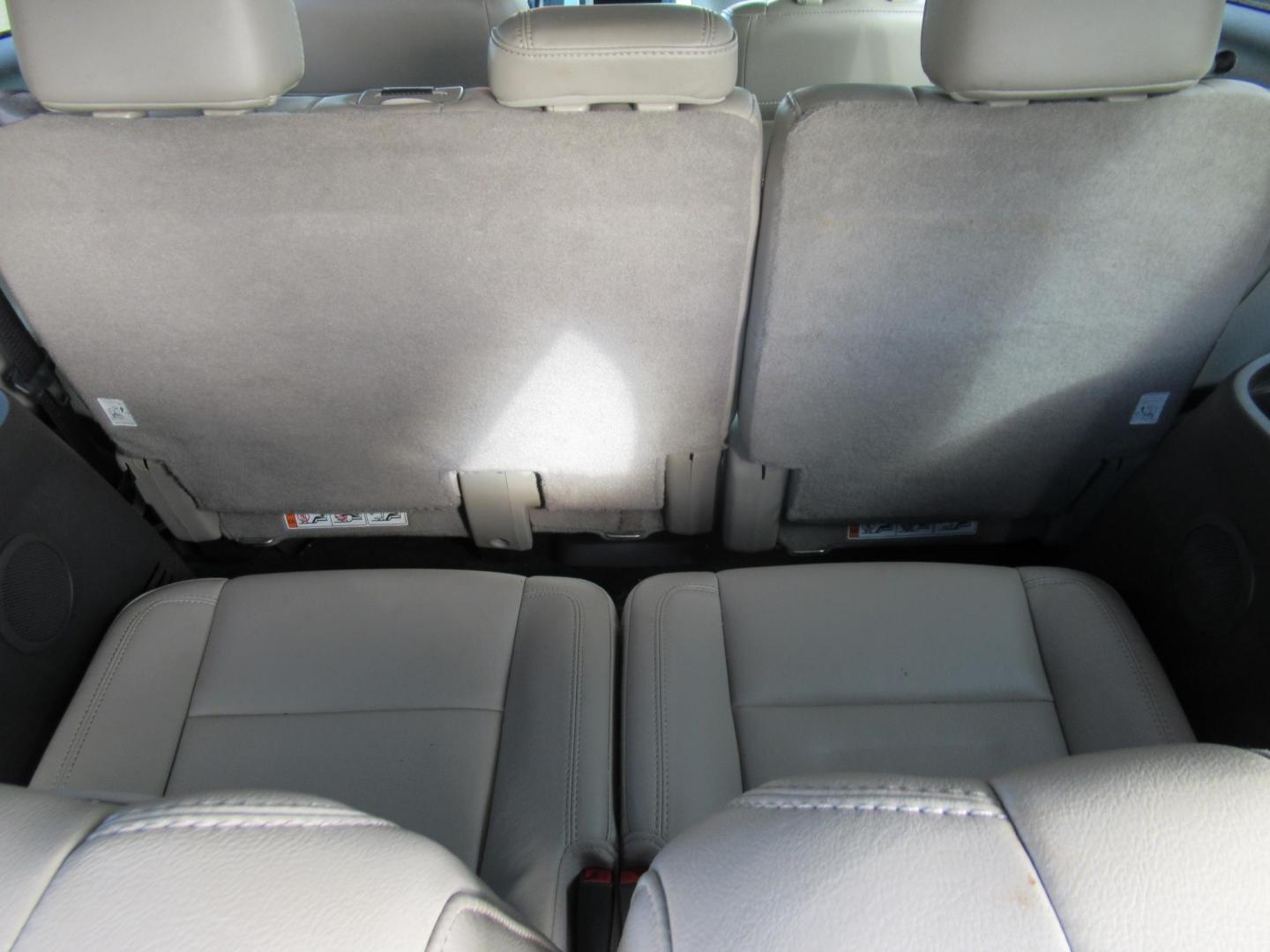 2014 Black /Tan Ford Explorer EXPLORER XLT (1FM5K7D88EG) with an 3.5L V6 F DOHC 24V engine, Automatic transmission, located at 1511 North Shepherd Dr., Houston, TX, 77008, (281) 657-1221, 29.798361, -95.412560 - 2014 FORD EXPLORER XLT VIN: 1FM5K7D88EGA37316 1 F M 5 K 7 D 8 8 E G A 3 7 3 1 6 4 DOOR WAGON/SPORT UTILITY 3.5L V6 F DOHC 24V GASOLINE FRONT WHEEL DRIVE - Photo#10