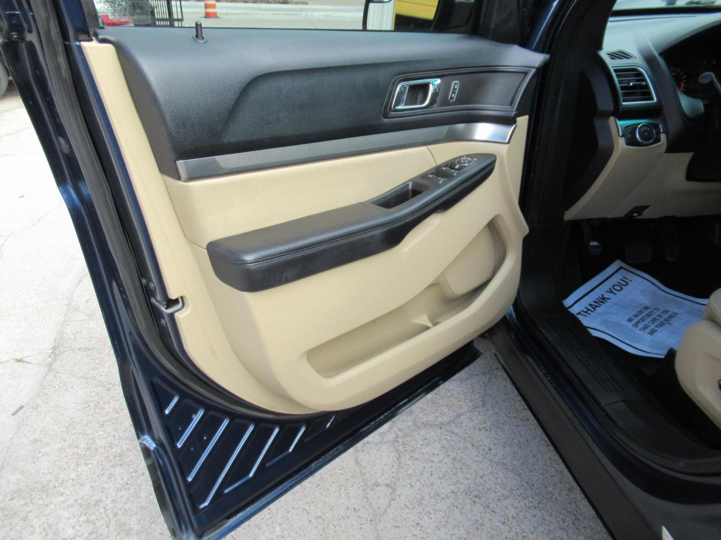 2016 Blue /Tan Ford Explorer XL (1FM5K7B85GG) with an 3.5L V6 F DOHC 24V engine, Automatic transmission, located at 1511 North Shepherd Dr., Houston, TX, 77008, (281) 657-1221, 29.798361, -95.412560 - 2016 FORD EXPLORER VIN: 1FM5K7B85GGA95325 1 F M 5 K 7 B 8 5 G G A 9 5 3 2 5 4 DOOR WAGON/SPORT UTILITY 3.5L V6 F DOHC 24V GASOLINE FRONT WHEEL DRIVE - Photo#7