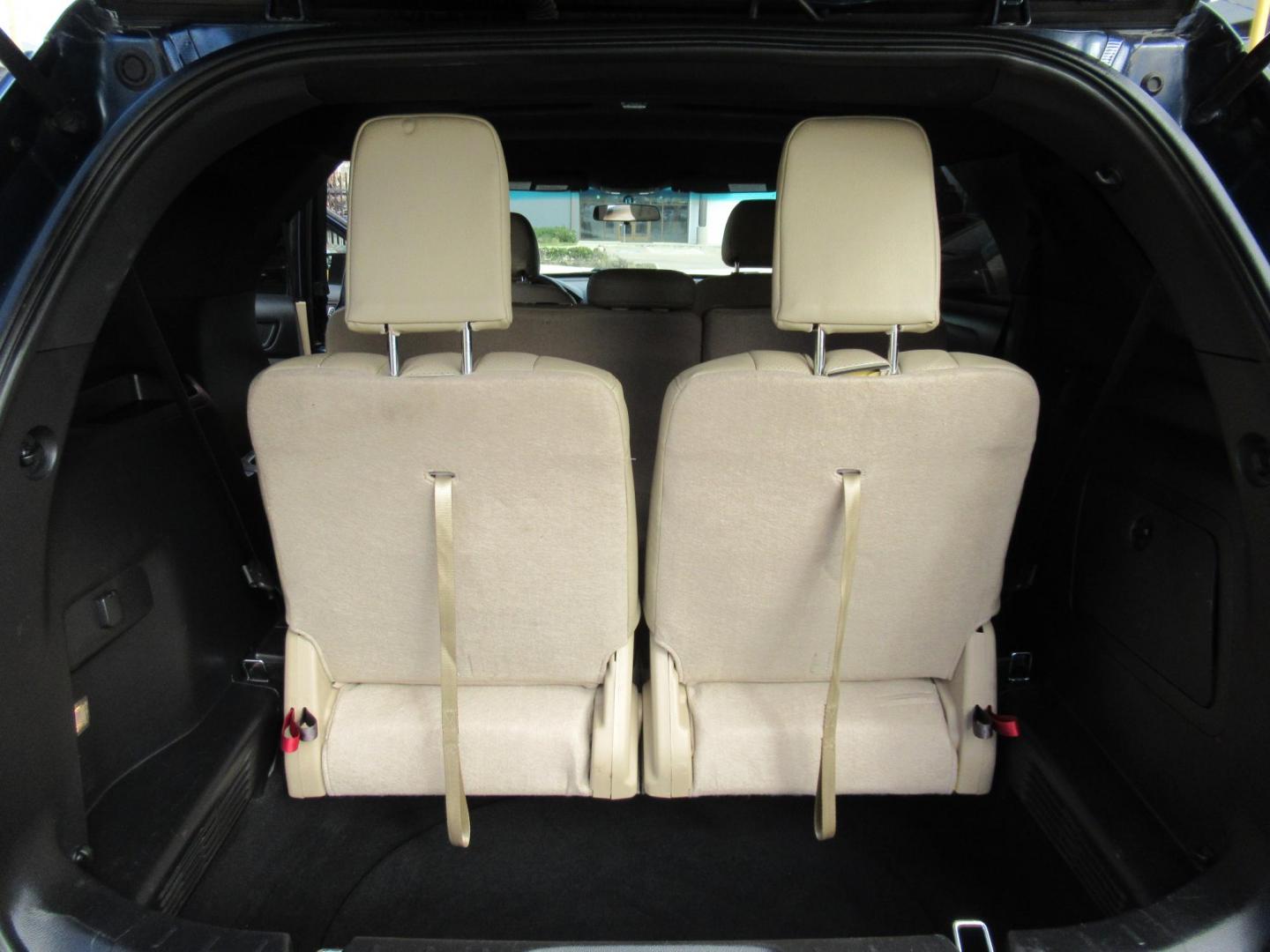 2016 Blue /Tan Ford Explorer XL (1FM5K7B85GG) with an 3.5L V6 F DOHC 24V engine, Automatic transmission, located at 1511 North Shepherd Dr., Houston, TX, 77008, (281) 657-1221, 29.798361, -95.412560 - 2016 FORD EXPLORER VIN: 1FM5K7B85GGA95325 1 F M 5 K 7 B 8 5 G G A 9 5 3 2 5 4 DOOR WAGON/SPORT UTILITY 3.5L V6 F DOHC 24V GASOLINE FRONT WHEEL DRIVE - Photo#12