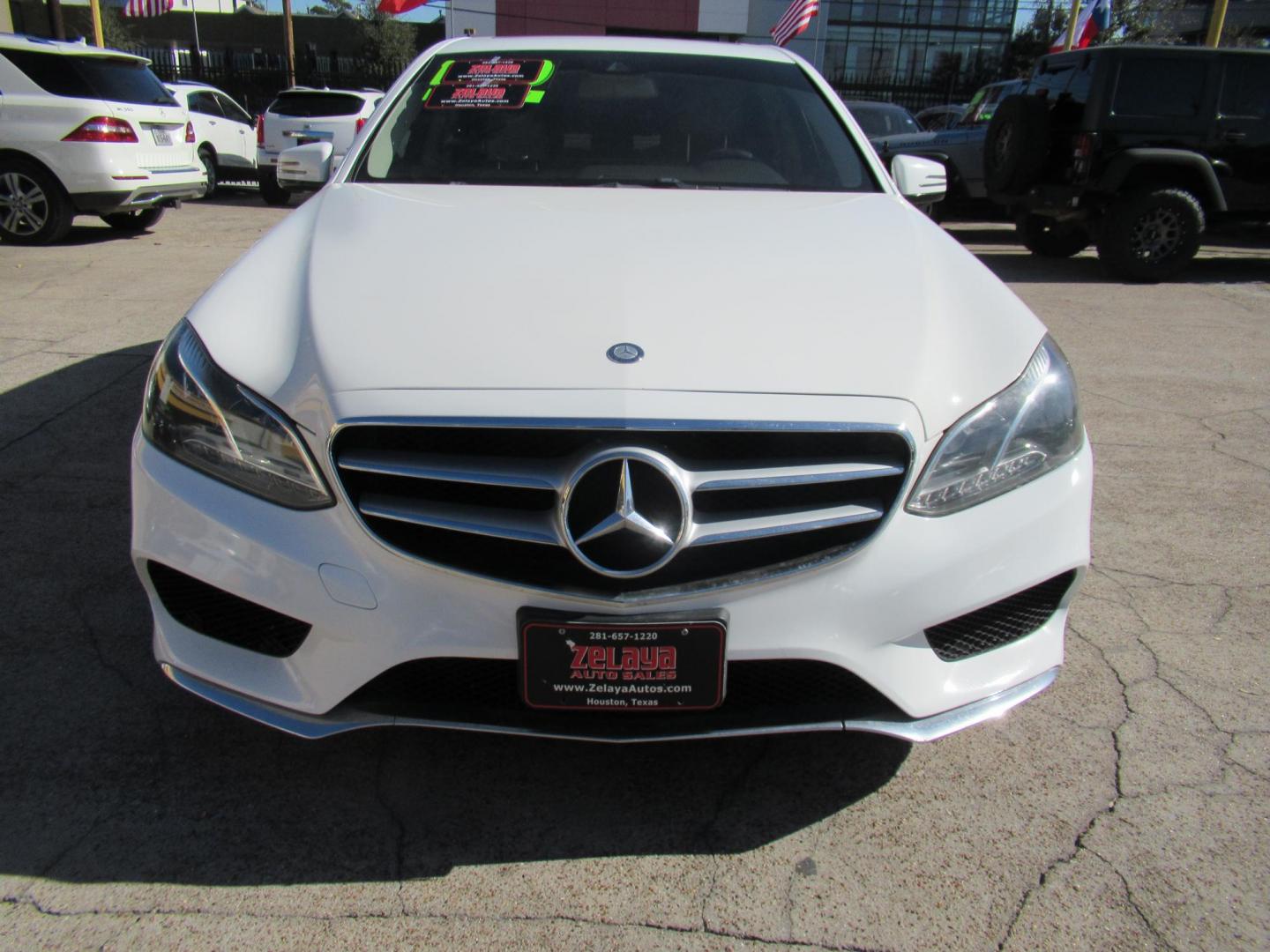 2015 White /Tan Mercedes-Benz E-Class E 350 (WDDHF5KB1FB) with an 3.5L V6 F DOHC 24V engine, Automatic transmission, located at 1511 North Shepherd Dr., Houston, TX, 77008, (281) 657-1221, 29.798361, -95.412560 - 2015 MERCEDES-BENZ E-CLASS E 350 VIN: WDDHF5KB1FB158704 W D D H F 5 K B 1 F B 1 5 8 7 0 4 SEDAN 4 DR 3.5L V6 F DOHC 24V GASOLINE REAR WHEEL DRIVE - Photo#19