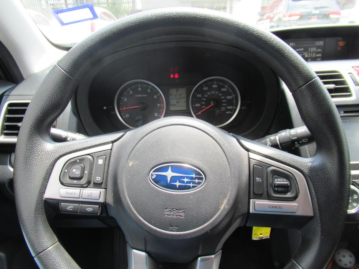 2018 Silver /Black Subaru Forester 2.5I (JF2SJABC5JH) with an 2.5L H4 F DOHC 16V engine, Automatic transmission, located at 1511 North Shepherd Dr., Houston, TX, 77008, (281) 657-1221, 29.798361, -95.412560 - 2018 SUBARU FORESTER 2.5I VIN: JF2SJABC5JH521576 J F 2 S J A B C 5 J H 5 2 1 5 7 6 4 DOOR WAGON/SPORT UTILITY 2.5L H4 F DOHC 16V GASOLINE ALL WHEEL DRIVE - Photo#17