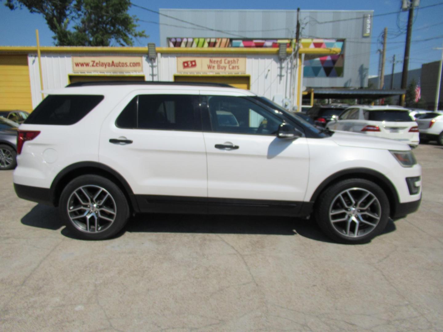 2016 White /White Ford Explorer EXPLORER SPORT (1FM5K8GT9GG) with an 3.5L V6 F DOHC 24V engine, Automatic transmission, located at 1511 North Shepherd Dr., Houston, TX, 77008, (281) 657-1221, 29.798361, -95.412560 - 2016 FORD EXPLORER SPORT VIN: 1FM5K8GT9GGA51332 1 F M 5 K 8 G T 9 G G A 5 1 3 3 2 4 DOOR WAGON/SPORT UTILITY 3.5L V6 F DOHC 24V GASOLINE FRONT WHEEL DRIVE W/ 4X4 - Photo#22