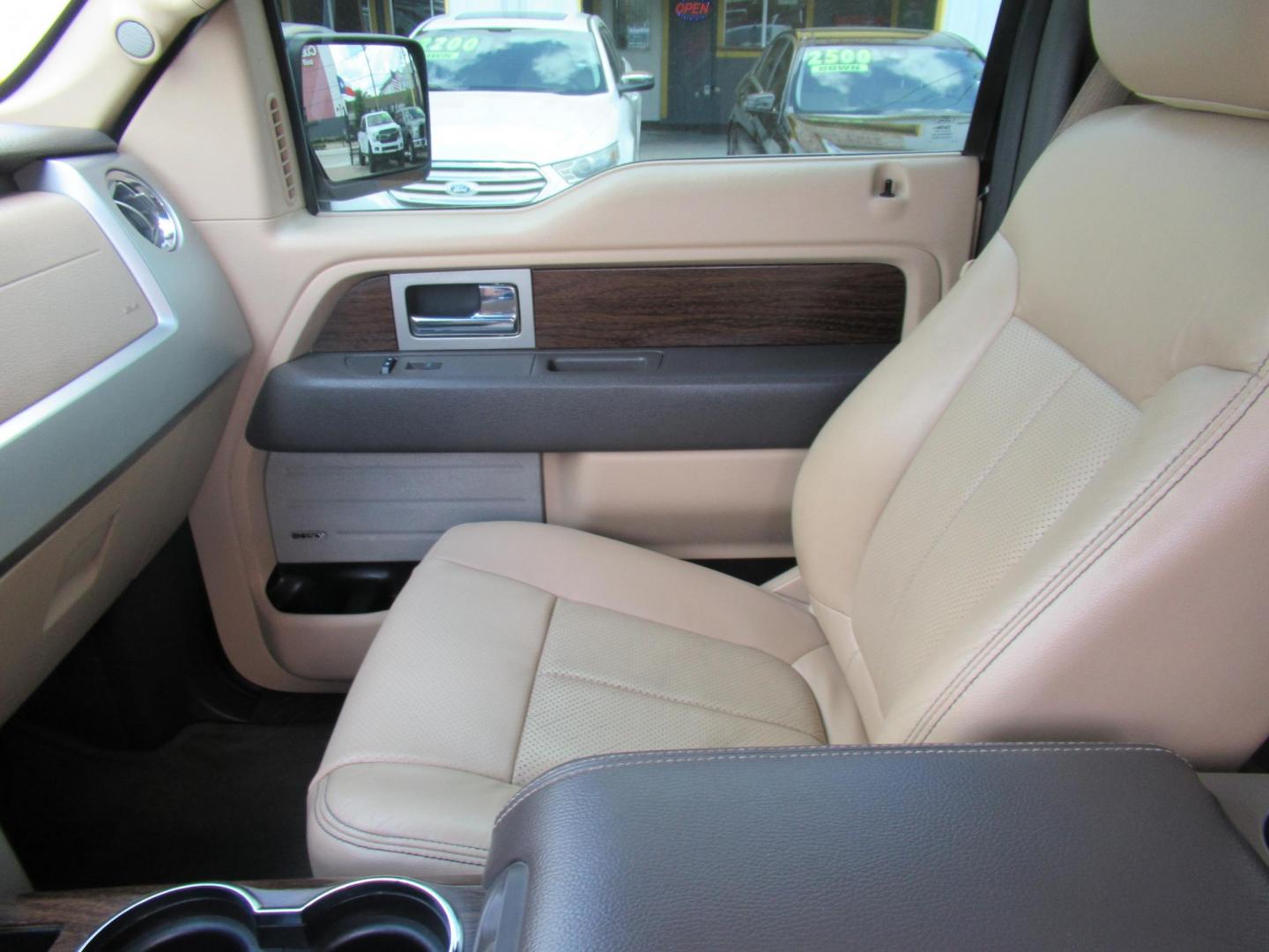 2013 Black /Tan Ford F-150 Lariat (1FTFW1CT3DK) with an 3.5 engine, Automatic transmission, located at 1511 North Shepherd Dr., Houston, TX, 77008, (281) 657-1221, 29.798361, -95.412560- Photo#2