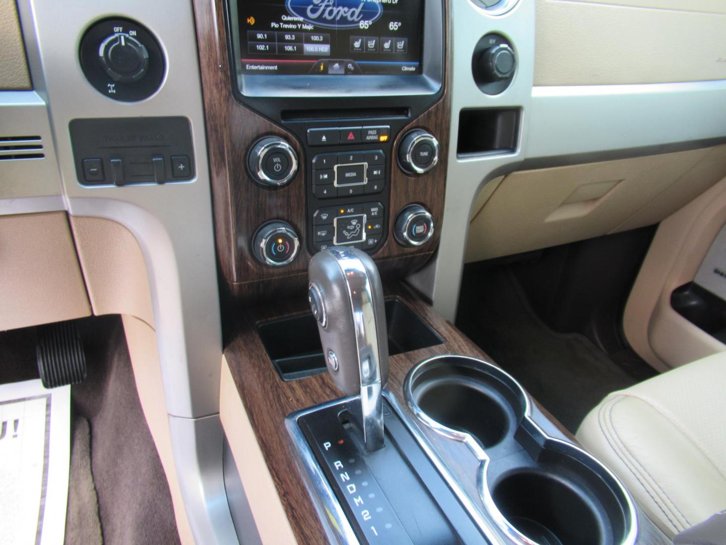 2013 Black /Tan Ford F-150 Lariat (1FTFW1CT3DK) with an 3.5 engine, Automatic transmission, located at 1511 North Shepherd Dr., Houston, TX, 77008, (281) 657-1221, 29.798361, -95.412560- Photo#4