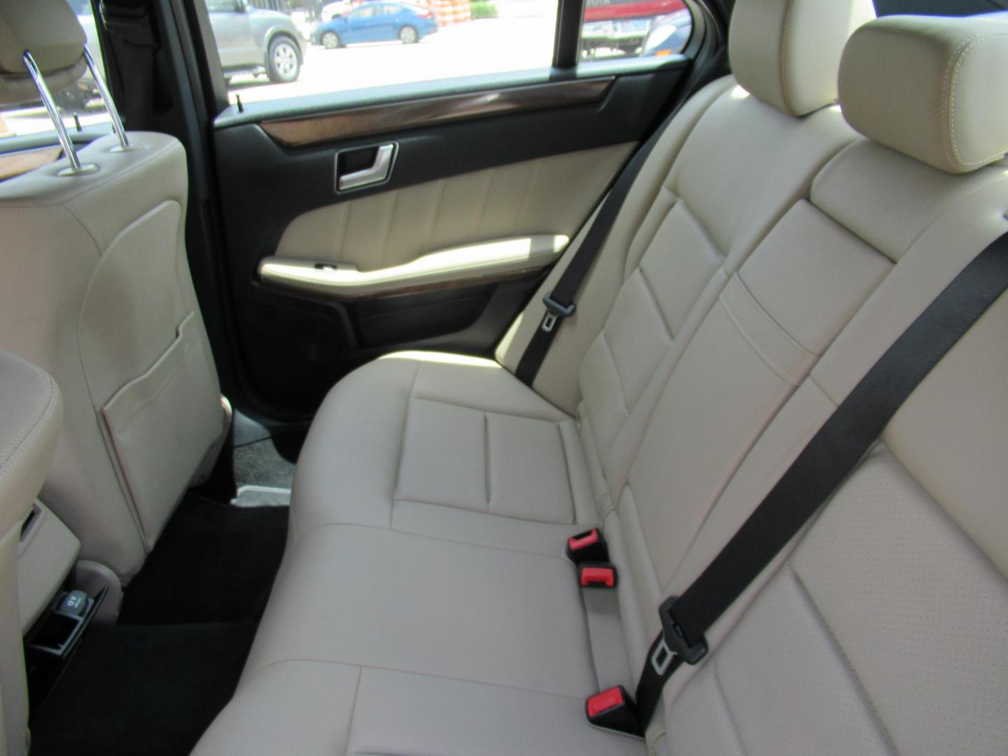 2012 Gold /Tan Mercedes-Benz E-Class E350 Sedan (WDDHF5KB5CA) with an 3.5L V6 DOHC 24V engine, Automatic transmission, located at 1511 North Shepherd Dr., Houston, TX, 77008, (281) 657-1221, 29.798361, -95.412560 - Mercedes-Benz E-Class E350 Sedan SEDAN 4-DR 3.5L V6 DOHC 24V V6 Automatic RWD - Photo#7