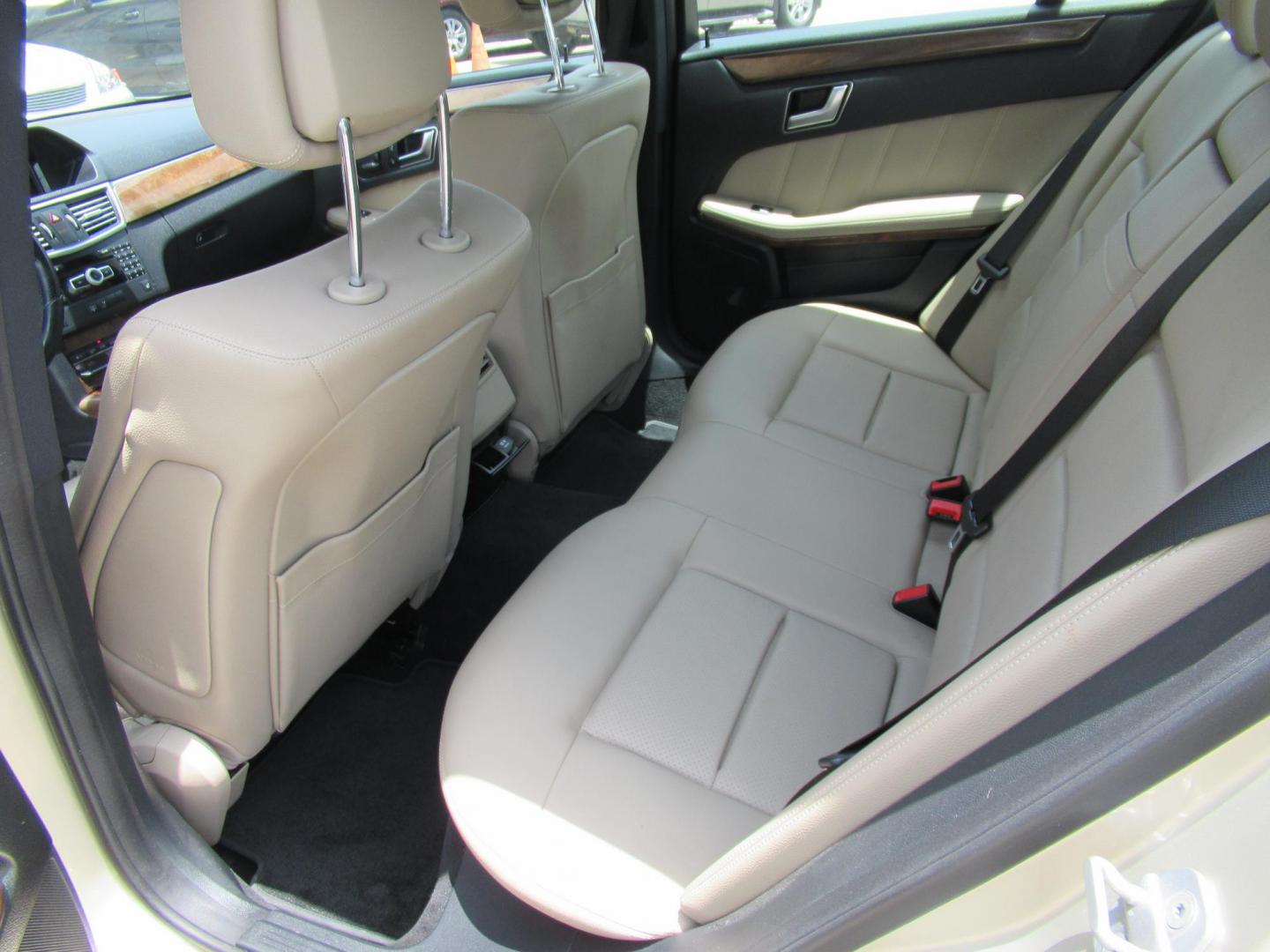 2012 Gold /Tan Mercedes-Benz E-Class E350 Sedan (WDDHF5KB5CA) with an 3.5L V6 DOHC 24V engine, Automatic transmission, located at 1511 North Shepherd Dr., Houston, TX, 77008, (281) 657-1221, 29.798361, -95.412560 - Mercedes-Benz E-Class E350 Sedan SEDAN 4-DR 3.5L V6 DOHC 24V V6 Automatic RWD - Photo#8