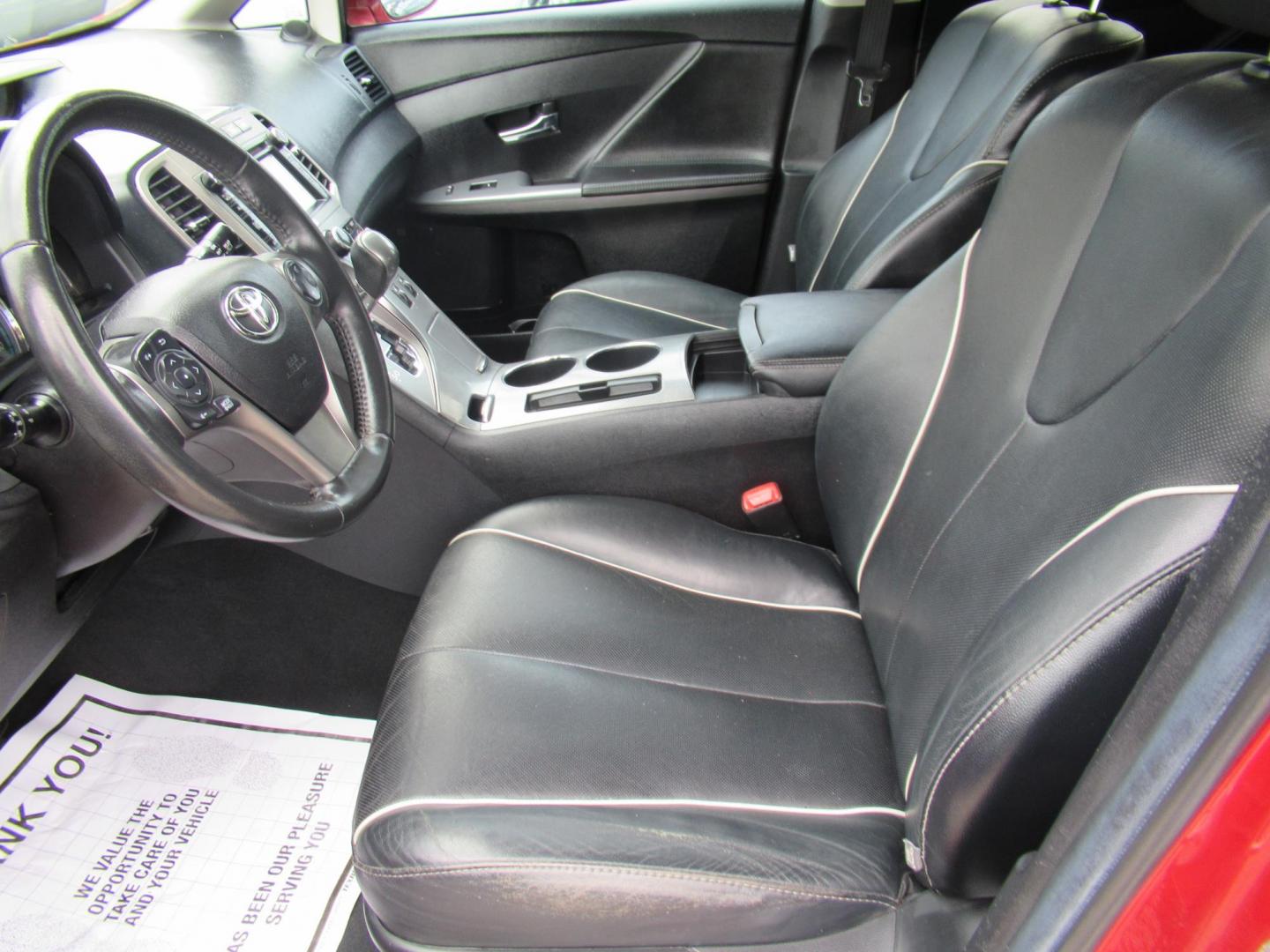 2014 Red /Black Toyota Venza LE V6 FWD (4T3ZK3BBXEU) with an 3.5L V6 DOHC 24V engine, Automatic transmission, located at 1511 North Shepherd Dr., Houston, TX, 77008, (281) 657-1221, 29.798361, -95.412560 - 2014 Toyota Venza LE V6 FWD WAGON 5-DR 3.5L V6 DOHC 24V V6 - Photo#3