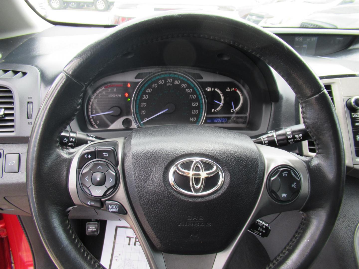 2014 Red /Black Toyota Venza LE V6 FWD (4T3ZK3BBXEU) with an 3.5L V6 DOHC 24V engine, Automatic transmission, located at 1511 North Shepherd Dr., Houston, TX, 77008, (281) 657-1221, 29.798361, -95.412560 - 2014 Toyota Venza LE V6 FWD WAGON 5-DR 3.5L V6 DOHC 24V V6 - Photo#4