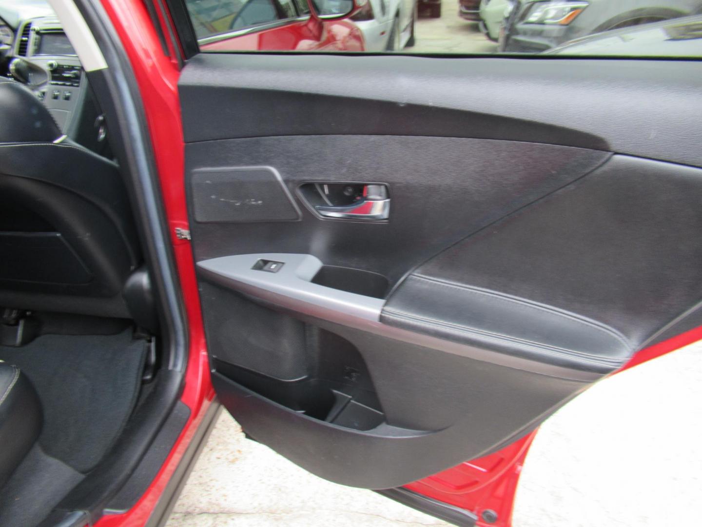 2014 Red /Black Toyota Venza LE V6 FWD (4T3ZK3BBXEU) with an 3.5L V6 DOHC 24V engine, Automatic transmission, located at 1511 North Shepherd Dr., Houston, TX, 77008, (281) 657-1221, 29.798361, -95.412560 - 2014 Toyota Venza LE V6 FWD WAGON 5-DR 3.5L V6 DOHC 24V V6 - Photo#11