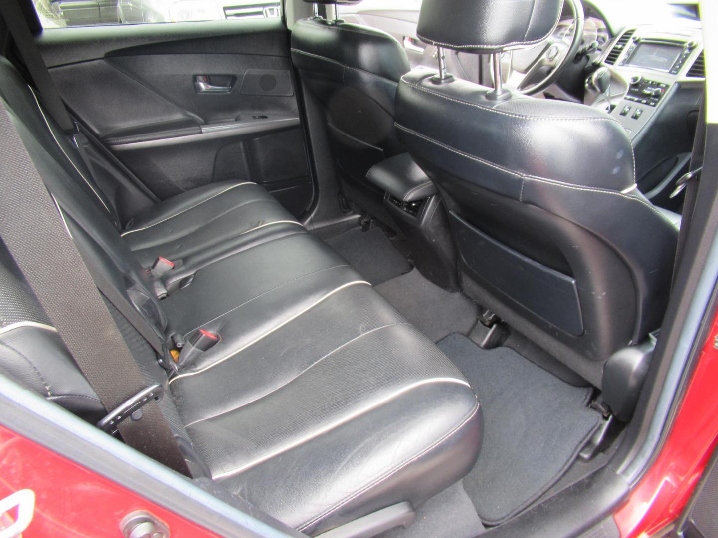 2014 Red /Black Toyota Venza LE V6 FWD (4T3ZK3BBXEU) with an 3.5L V6 DOHC 24V engine, Automatic transmission, located at 1511 North Shepherd Dr., Houston, TX, 77008, (281) 657-1221, 29.798361, -95.412560 - 2014 Toyota Venza LE V6 FWD WAGON 5-DR 3.5L V6 DOHC 24V V6 - Photo#12