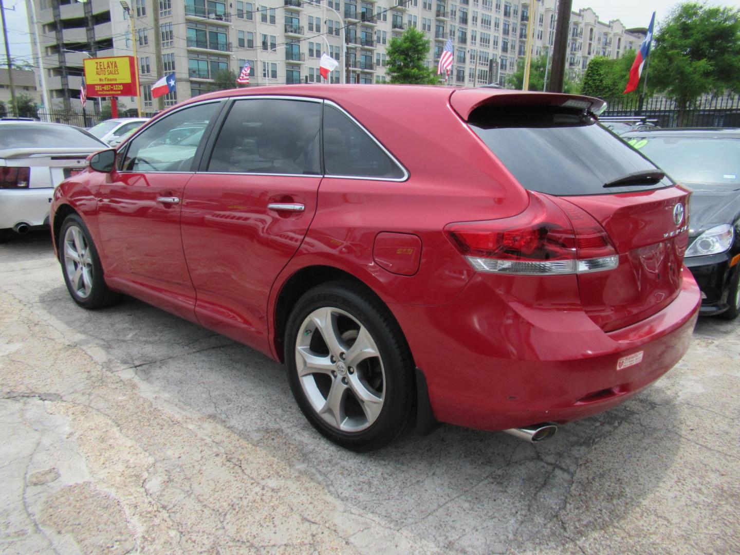2014 Red /Black Toyota Venza LE V6 FWD (4T3ZK3BBXEU) with an 3.5L V6 DOHC 24V engine, Automatic transmission, located at 1511 North Shepherd Dr., Houston, TX, 77008, (281) 657-1221, 29.798361, -95.412560 - 2014 Toyota Venza LE V6 FWD WAGON 5-DR 3.5L V6 DOHC 24V V6 - Photo#16