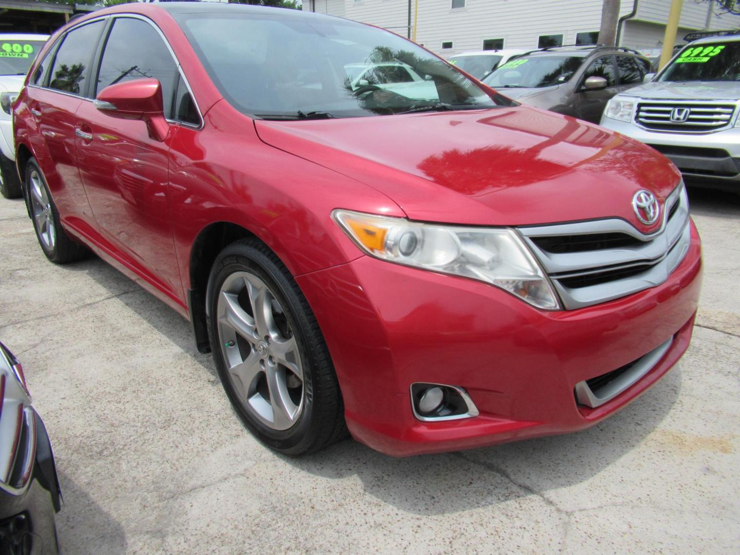 2014 Red /Black Toyota Venza LE V6 FWD (4T3ZK3BBXEU) with an 3.5L V6 DOHC 24V engine, Automatic transmission, located at 1511 North Shepherd Dr., Houston, TX, 77008, (281) 657-1221, 29.798361, -95.412560 - 2014 Toyota Venza LE V6 FWD WAGON 5-DR 3.5L V6 DOHC 24V V6 - Photo#18