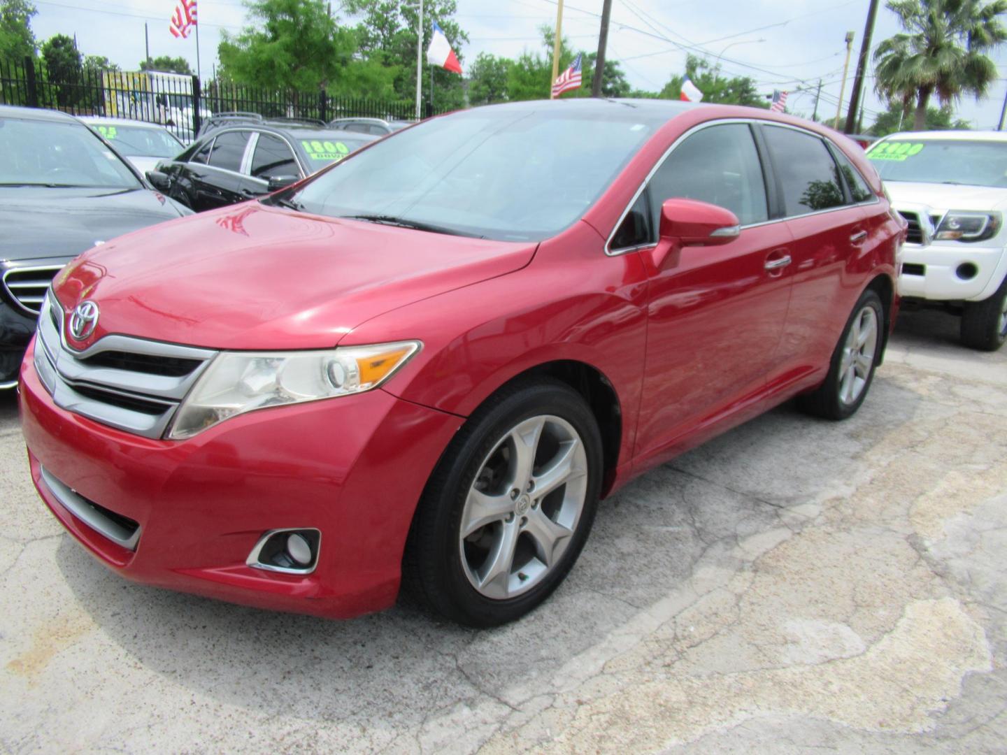 2014 Red /Black Toyota Venza LE V6 FWD (4T3ZK3BBXEU) with an 3.5L V6 DOHC 24V engine, Automatic transmission, located at 1511 North Shepherd Dr., Houston, TX, 77008, (281) 657-1221, 29.798361, -95.412560 - 2014 Toyota Venza LE V6 FWD WAGON 5-DR 3.5L V6 DOHC 24V V6 - Photo#0