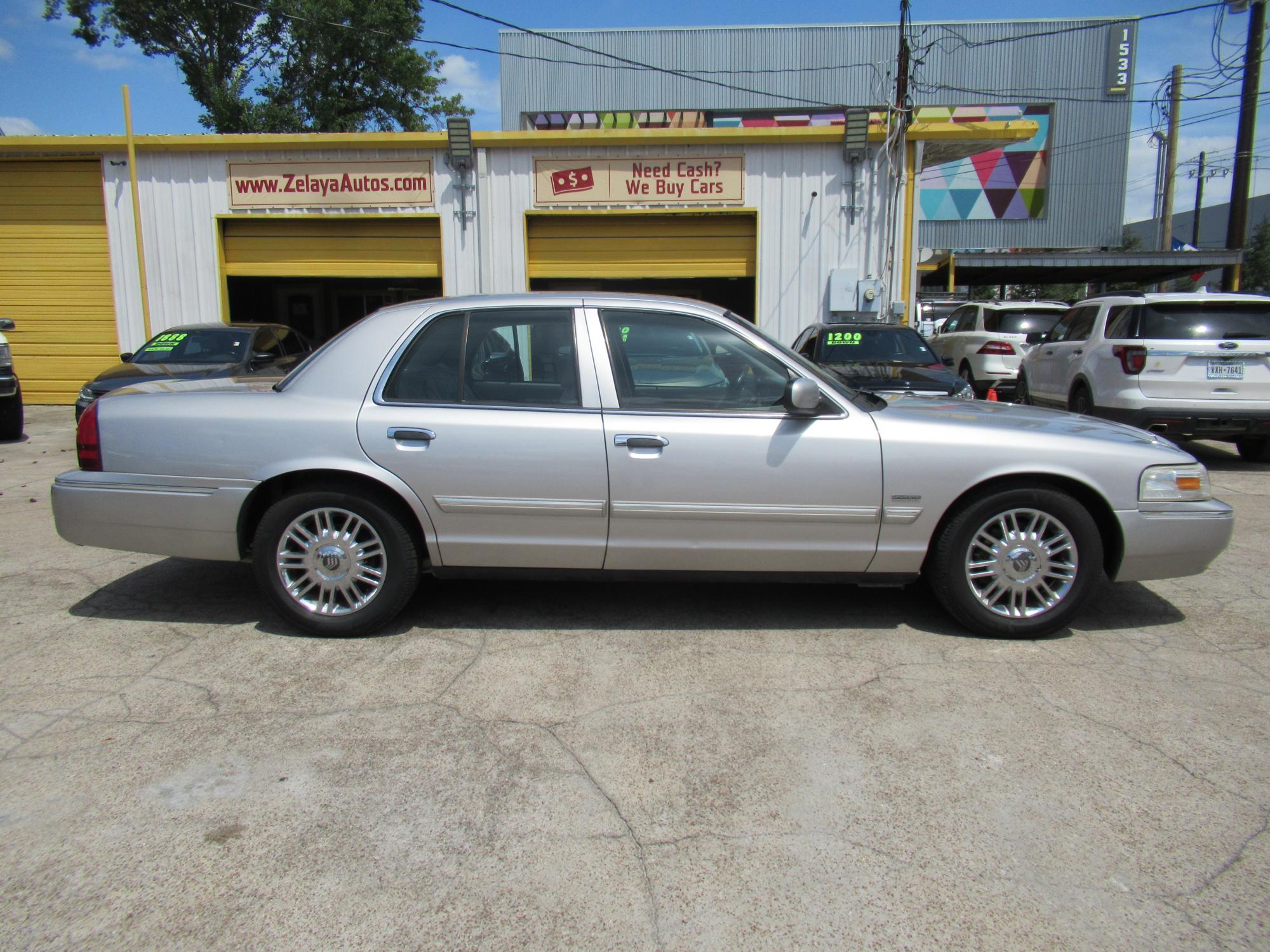 photo of 2010 Mercury Grand Marquis LS