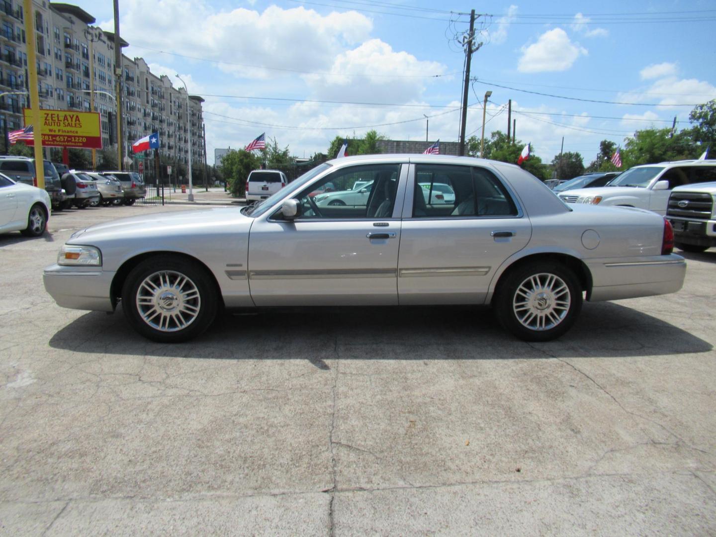 2010 Silver /Tan Mercury Grand Marquis LS (2MEBM7FV9AX) with an 4.6L V8 OHC 16V FFV engine, Automatic transmission, located at 1511 North Shepherd Dr., Houston, TX, 77008, (281) 657-1221, 29.798361, -95.412560 - 2010 MERCURY GRAND MARQUIS LS VIN: 2MEBM7FV9AX612384 2 M E B M 7 F V 9 A X 6 1 2 3 8 4 SEDAN 4 DR 4.6L V8 F SOHC 16V FLEX FUEL REAR WHEEL DRIVE - Photo#14