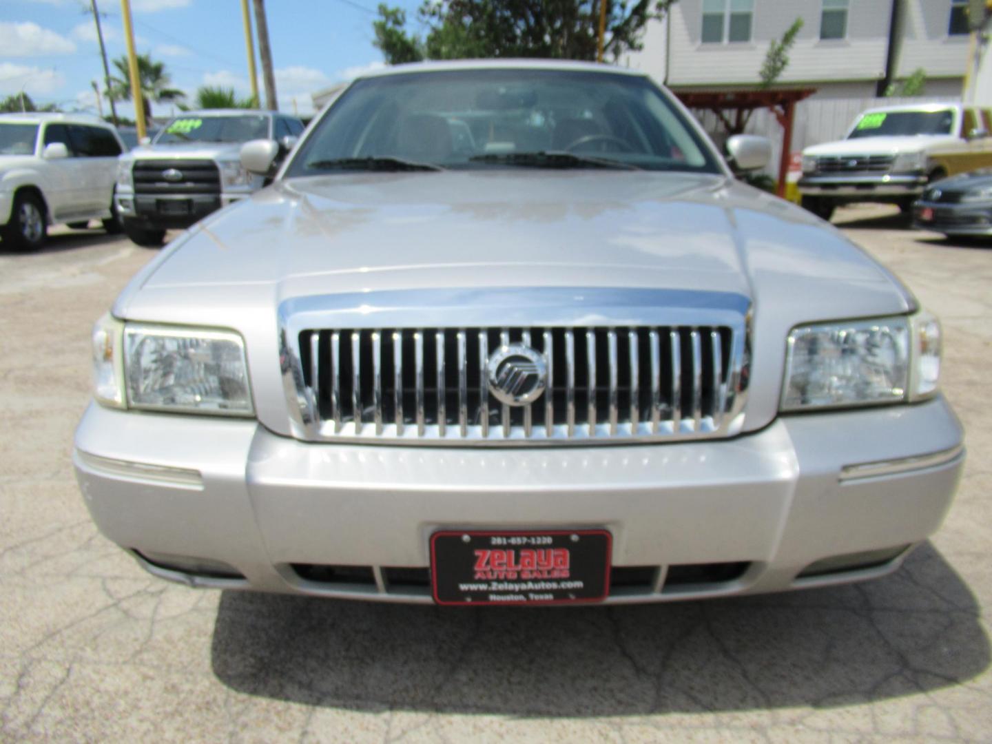 2010 Silver /Tan Mercury Grand Marquis LS (2MEBM7FV9AX) with an 4.6L V8 OHC 16V FFV engine, Automatic transmission, located at 1511 North Shepherd Dr., Houston, TX, 77008, (281) 657-1221, 29.798361, -95.412560 - 2010 MERCURY GRAND MARQUIS LS VIN: 2MEBM7FV9AX612384 2 M E B M 7 F V 9 A X 6 1 2 3 8 4 SEDAN 4 DR 4.6L V8 F SOHC 16V FLEX FUEL REAR WHEEL DRIVE - Photo#16