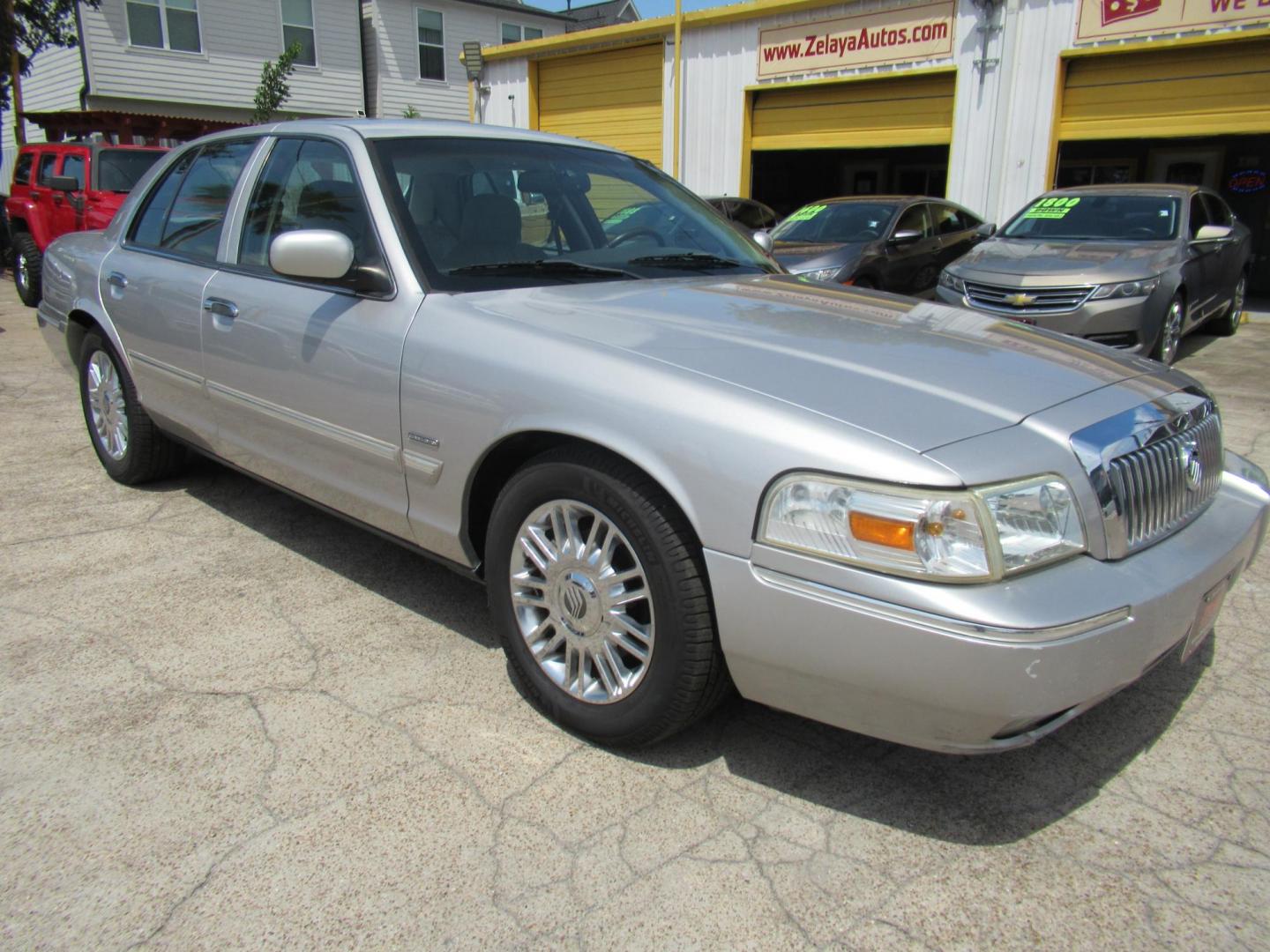 2010 Silver /Tan Mercury Grand Marquis LS (2MEBM7FV9AX) with an 4.6L V8 OHC 16V FFV engine, Automatic transmission, located at 1511 North Shepherd Dr., Houston, TX, 77008, (281) 657-1221, 29.798361, -95.412560 - 2010 MERCURY GRAND MARQUIS LS VIN: 2MEBM7FV9AX612384 2 M E B M 7 F V 9 A X 6 1 2 3 8 4 SEDAN 4 DR 4.6L V8 F SOHC 16V FLEX FUEL REAR WHEEL DRIVE - Photo#17